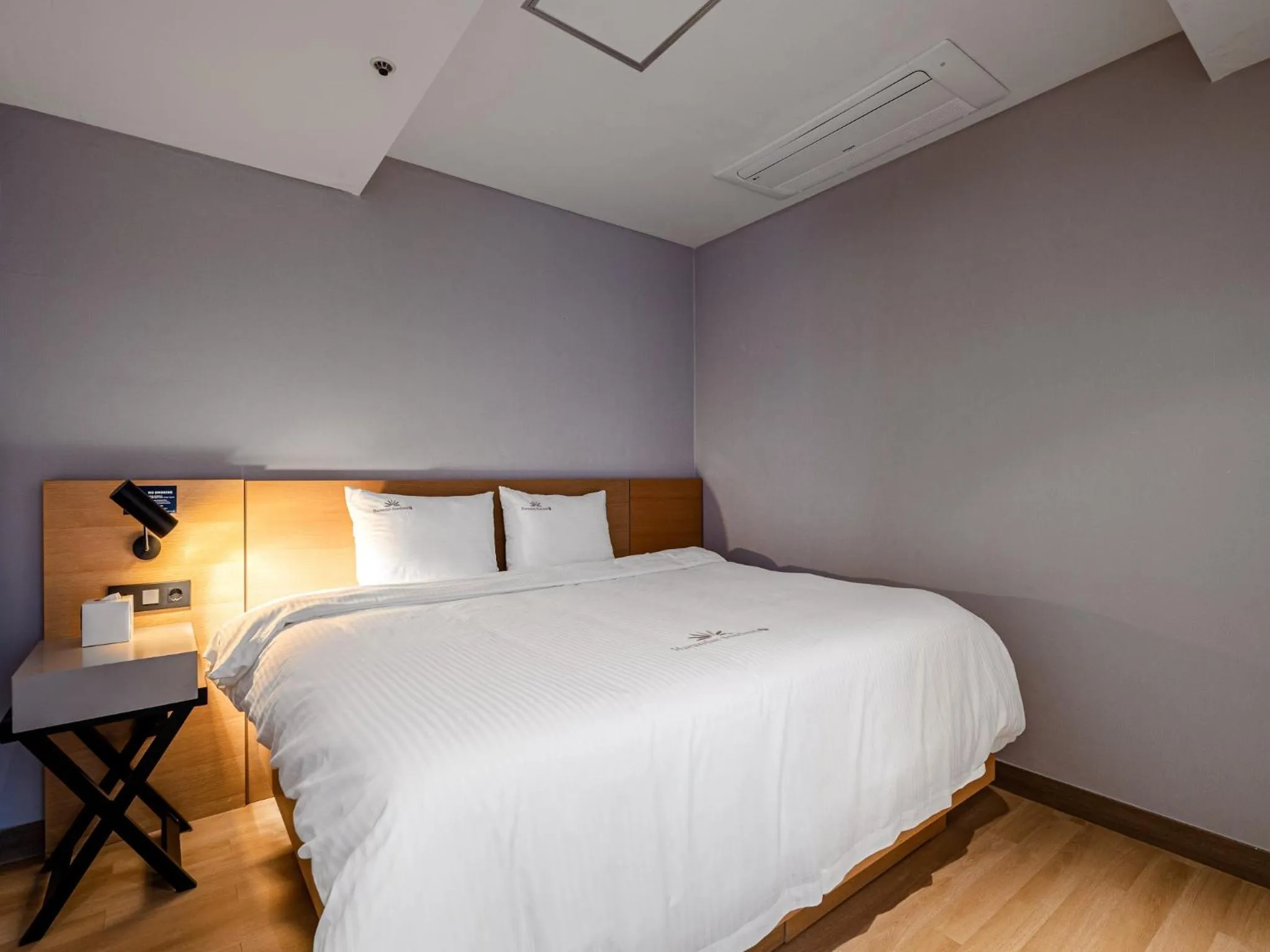 Bed in Haeundae Seacloud Hotel Residence