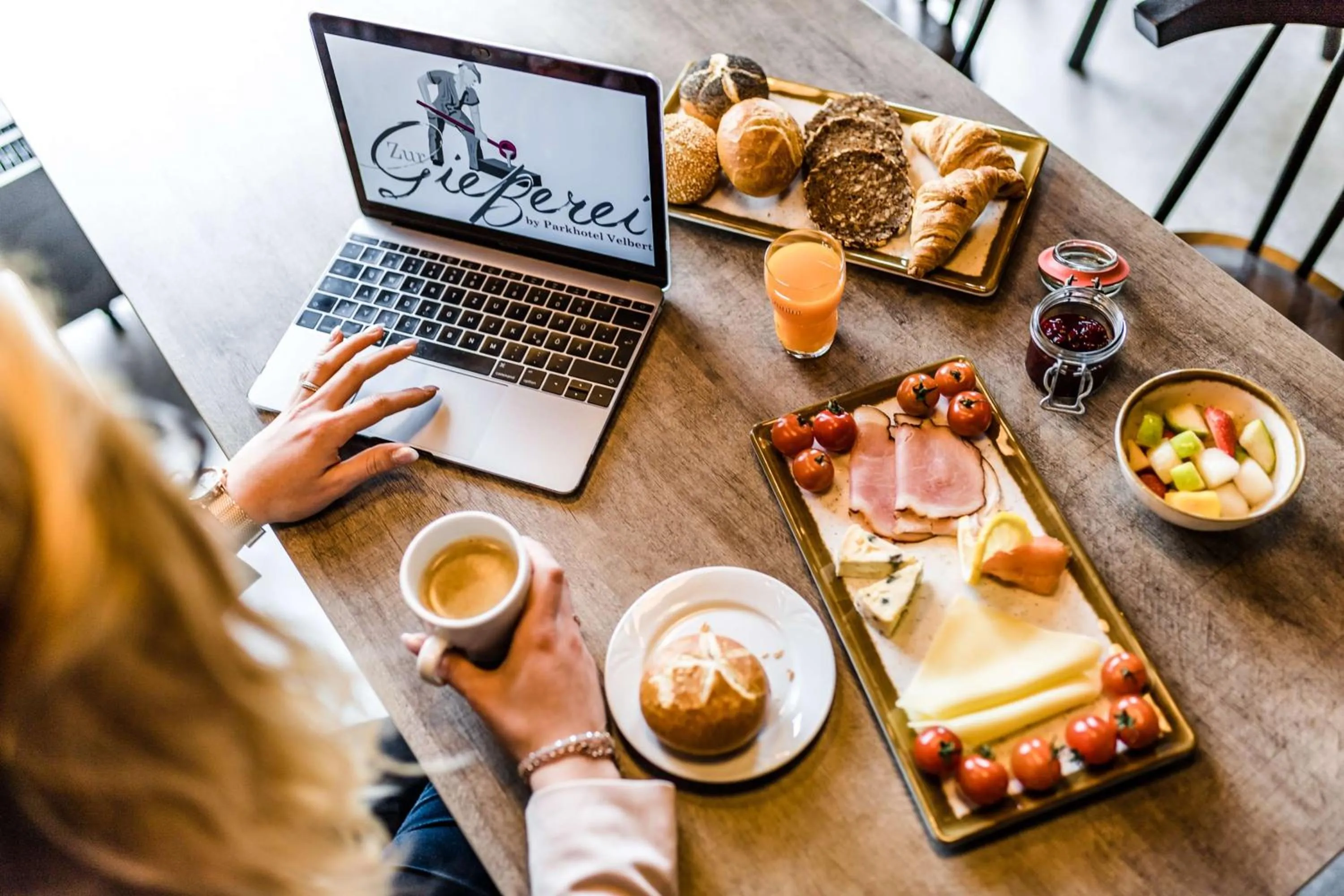 Food and drinks in Best Western Plus Parkhotel Velbert