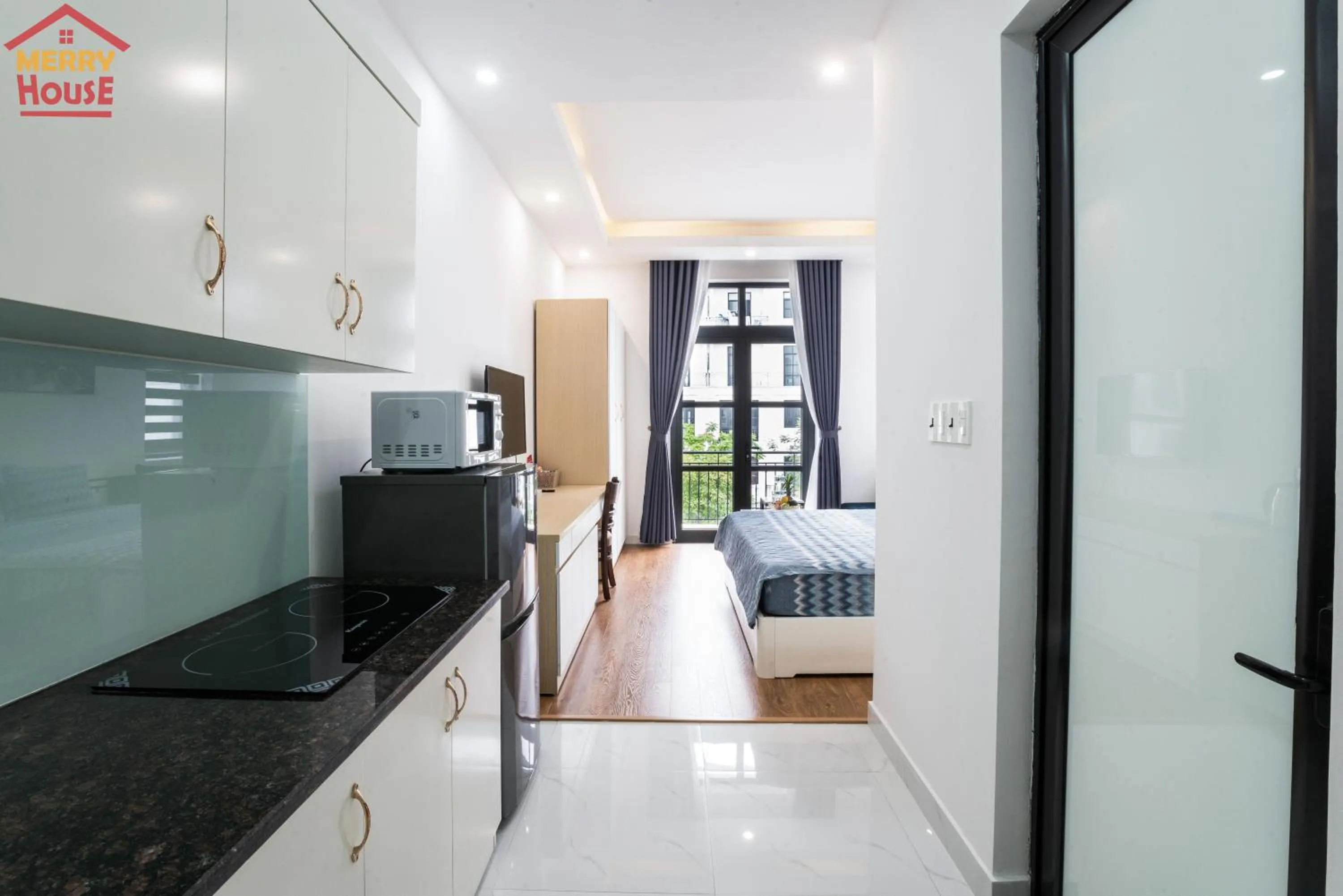 Kitchen or kitchenette in Merry House Imperia