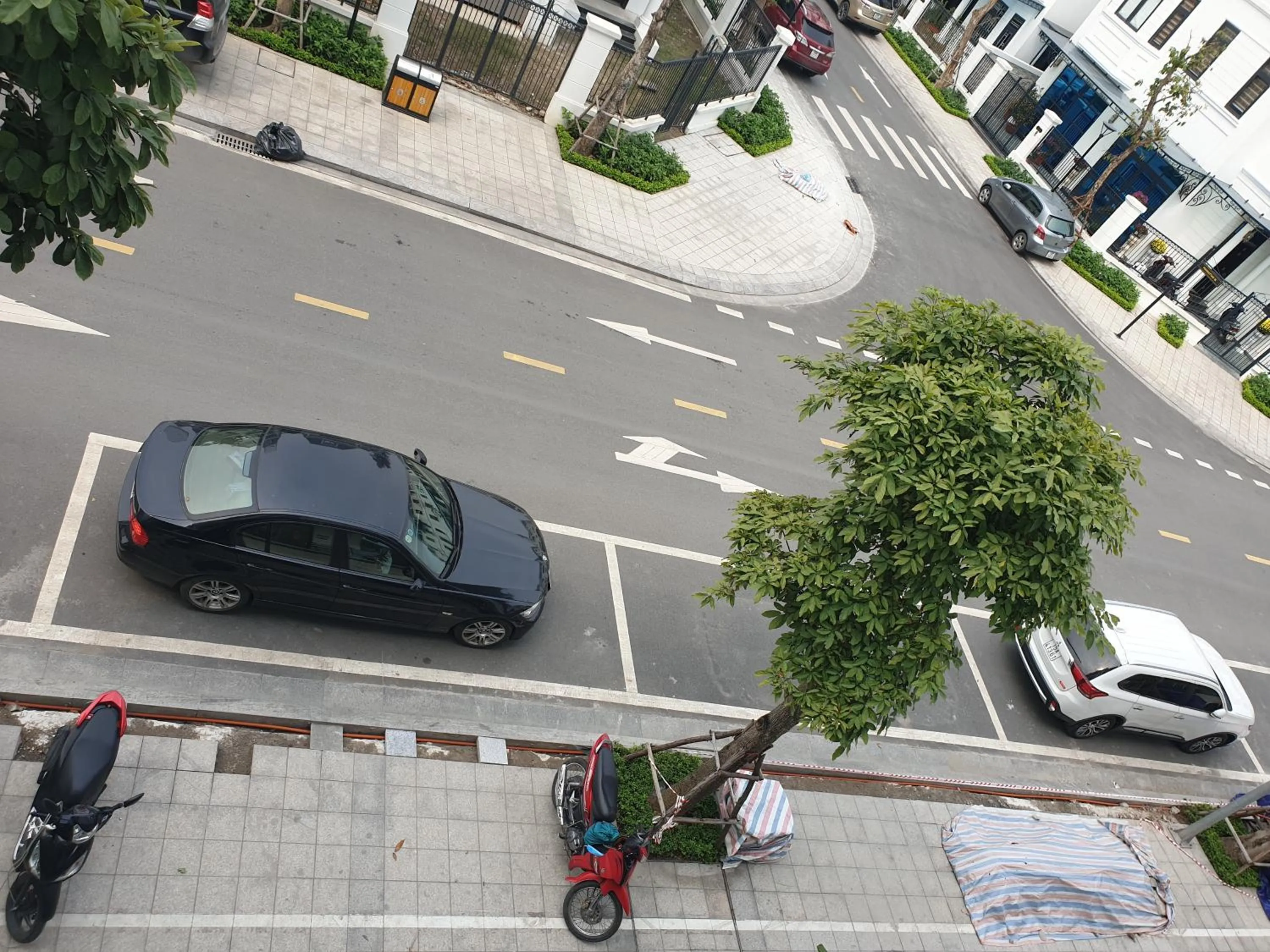 Day in Merry House Imperia