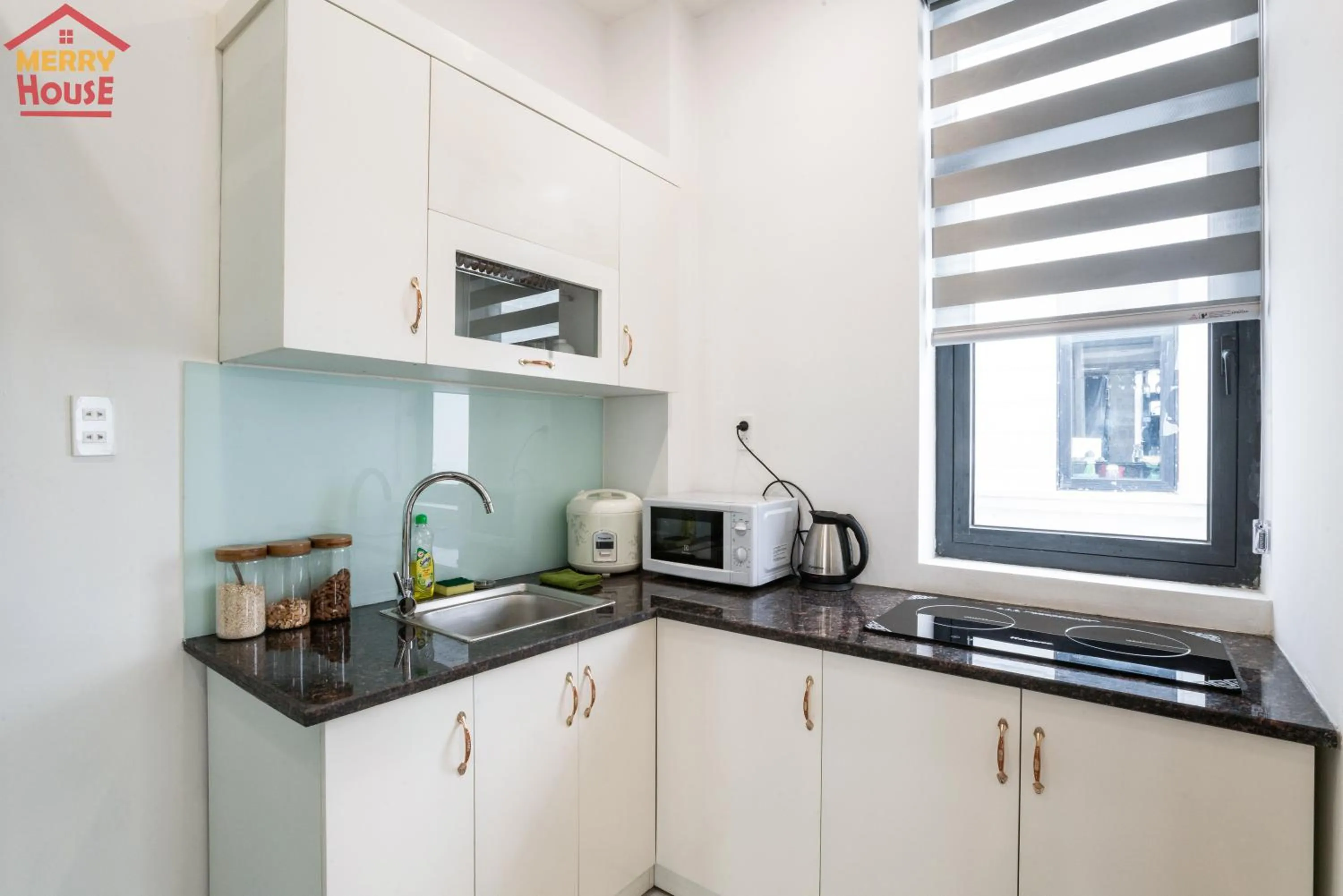 Kitchen or kitchenette in Merry House Imperia