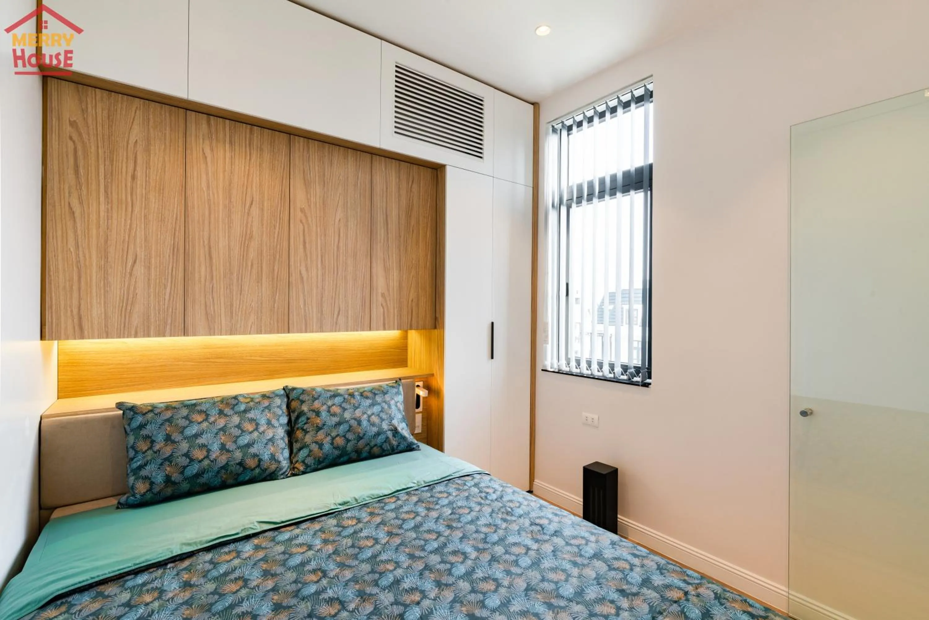 Bed in Merry House Imperia