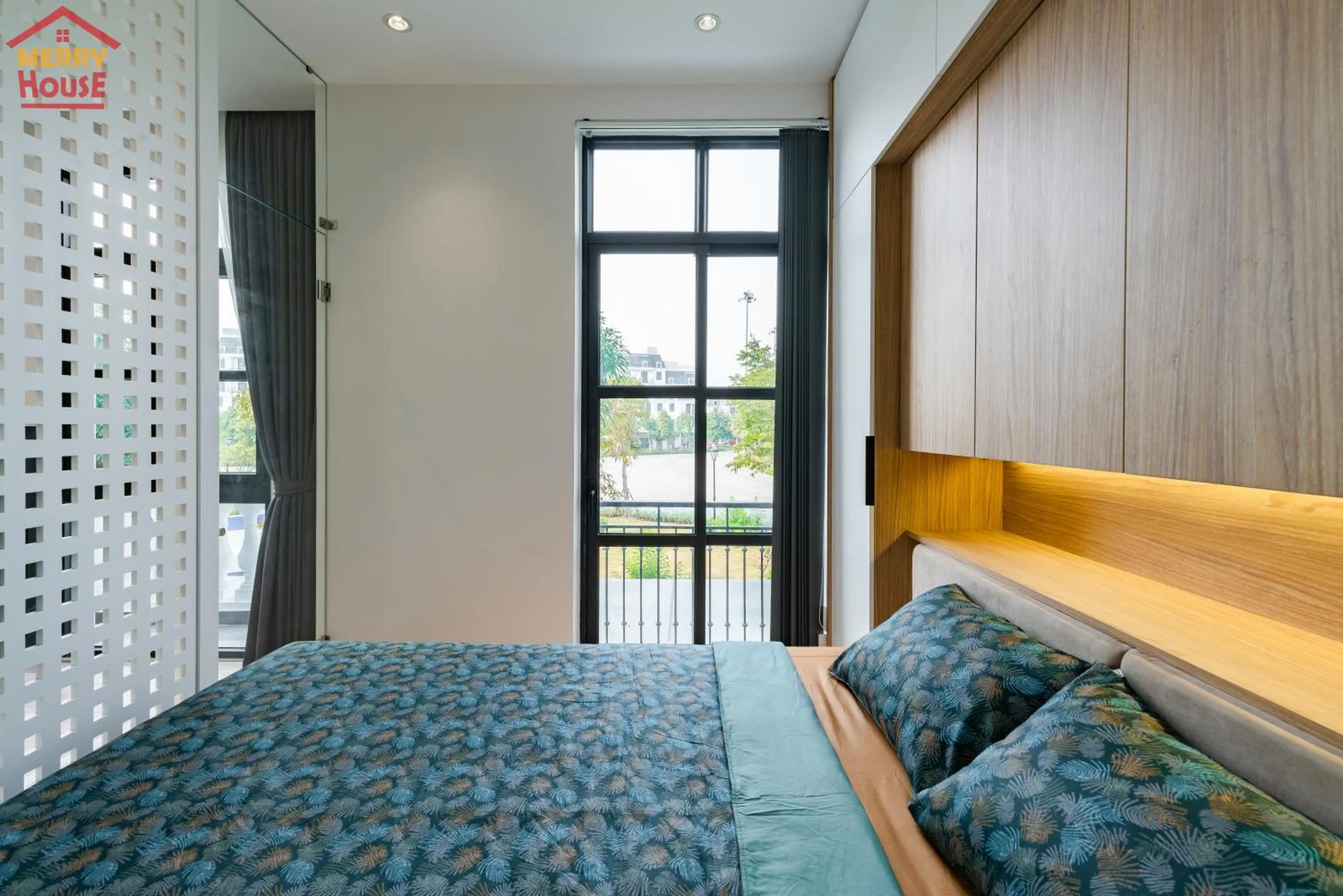 Bed in Merry House Imperia