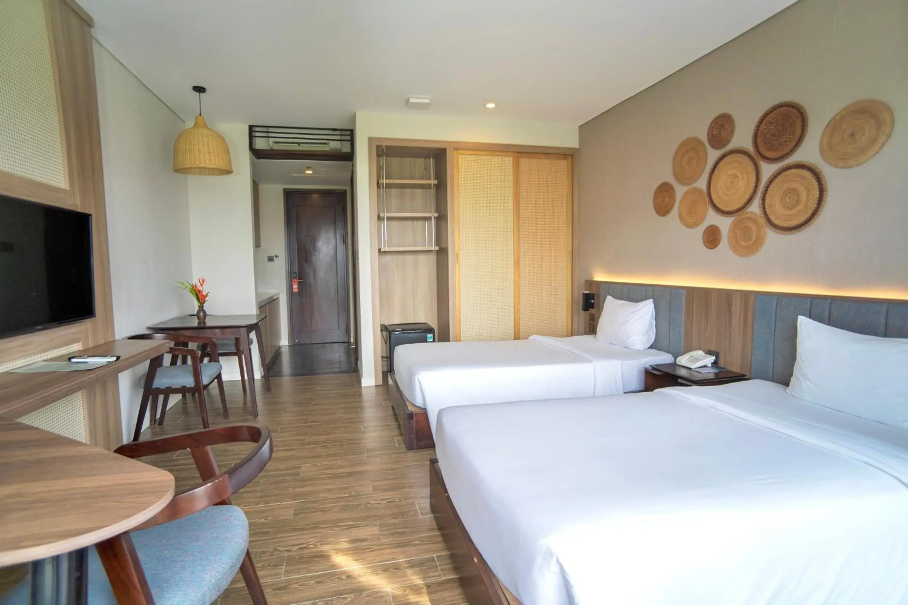 Deluxe Room with Mountain View Balcony in Sonaga Beach Resort & Villas Phu Quoc Deluxe Room with Mountain View Balcony in Sonaga Beach Resort & Villas Phu Quoc