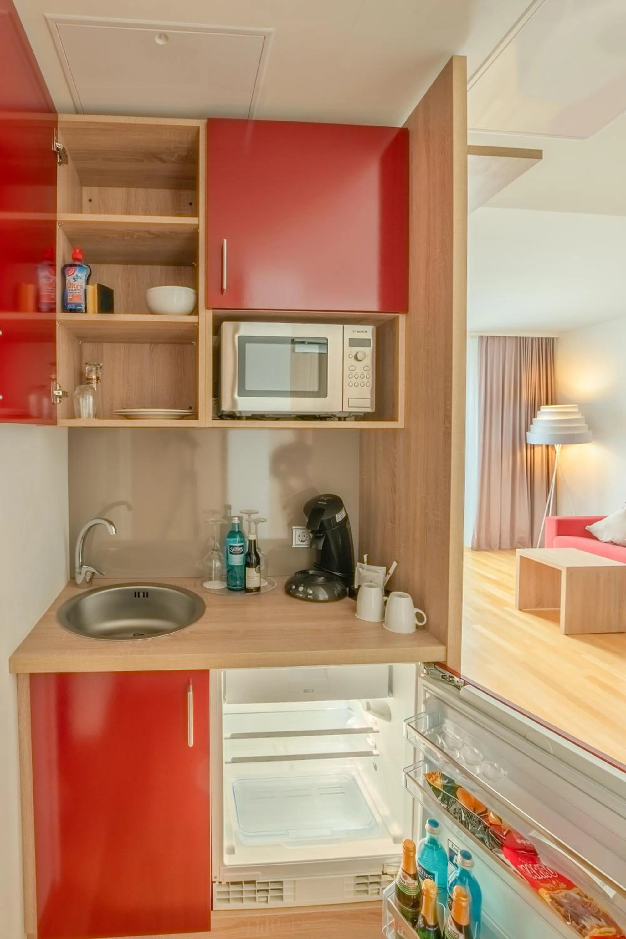 Kitchen or kitchenette in Best Western Queens Hotel Pforzheim-Niefern