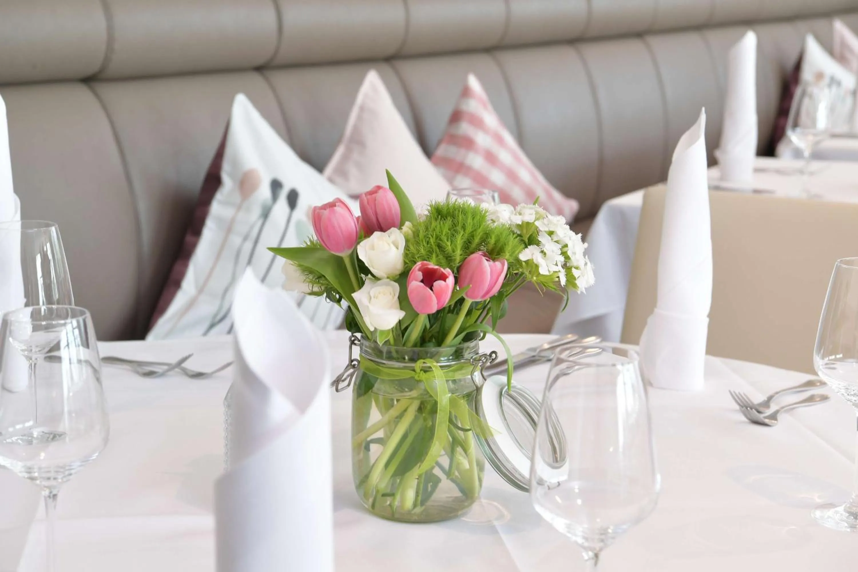 Food and drinks in Best Western Queens Hotel Pforzheim-Niefern