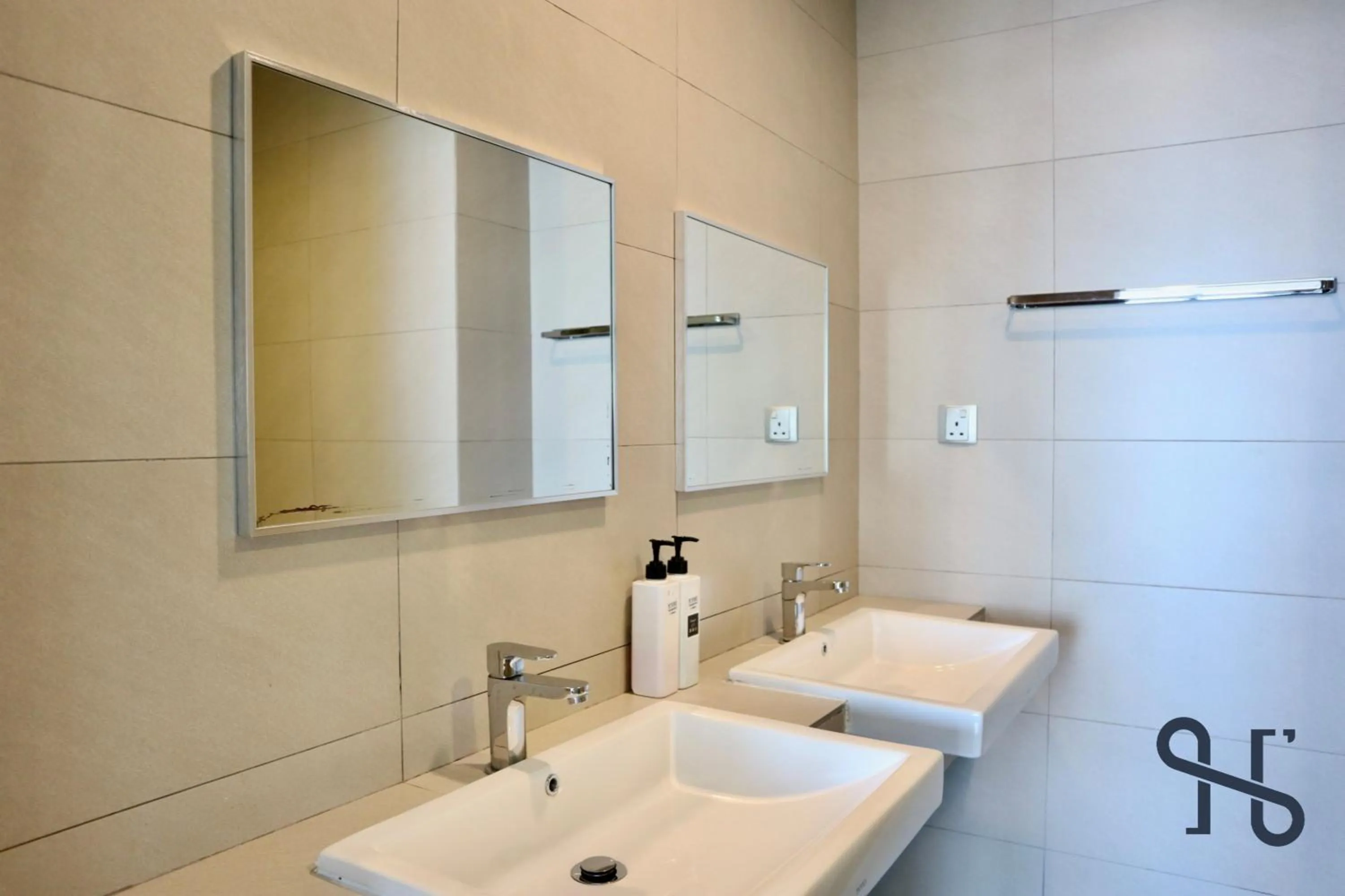 Toilet in Homesuite' Home at The Loft