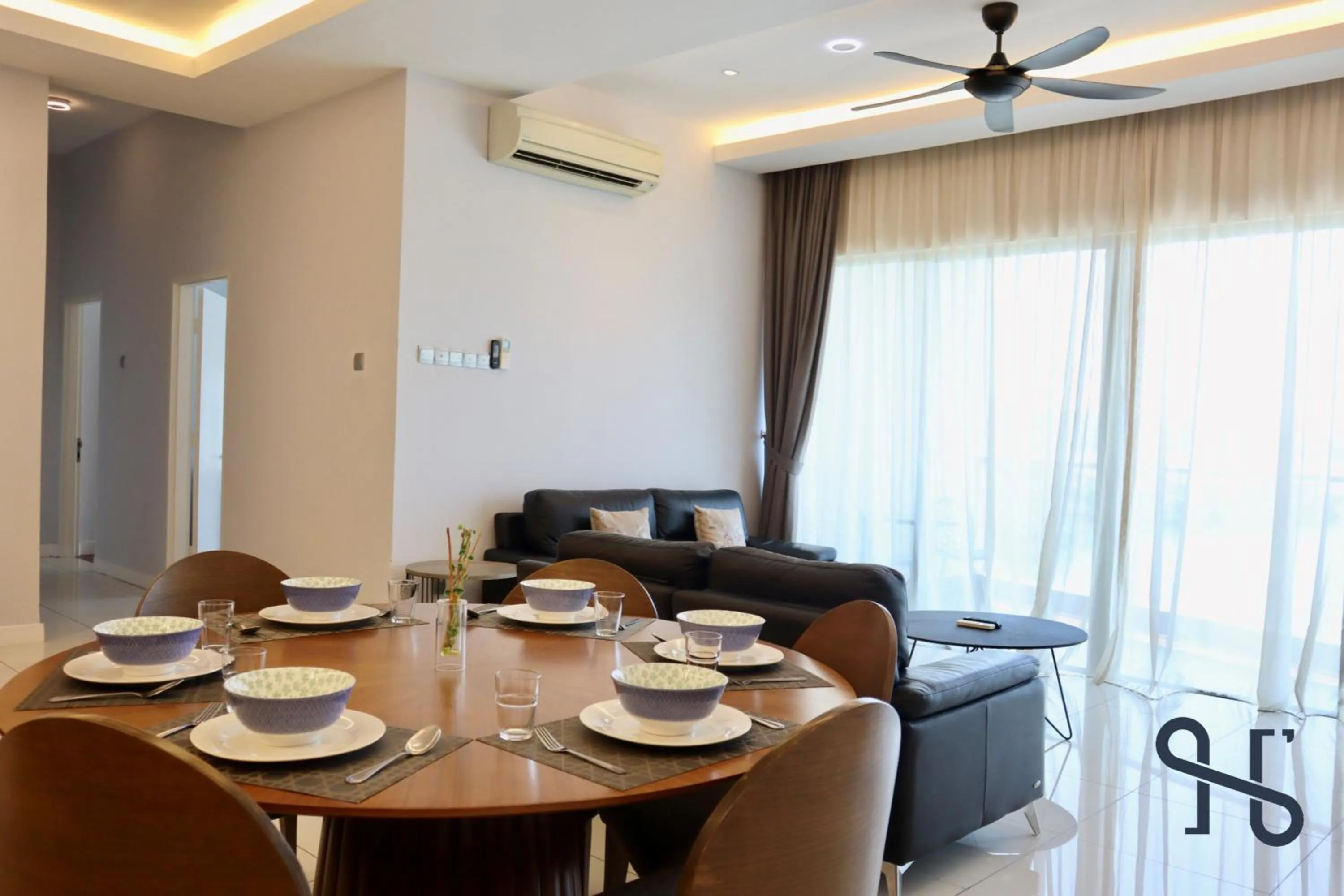 Living room in Homesuite' Home at The Loft