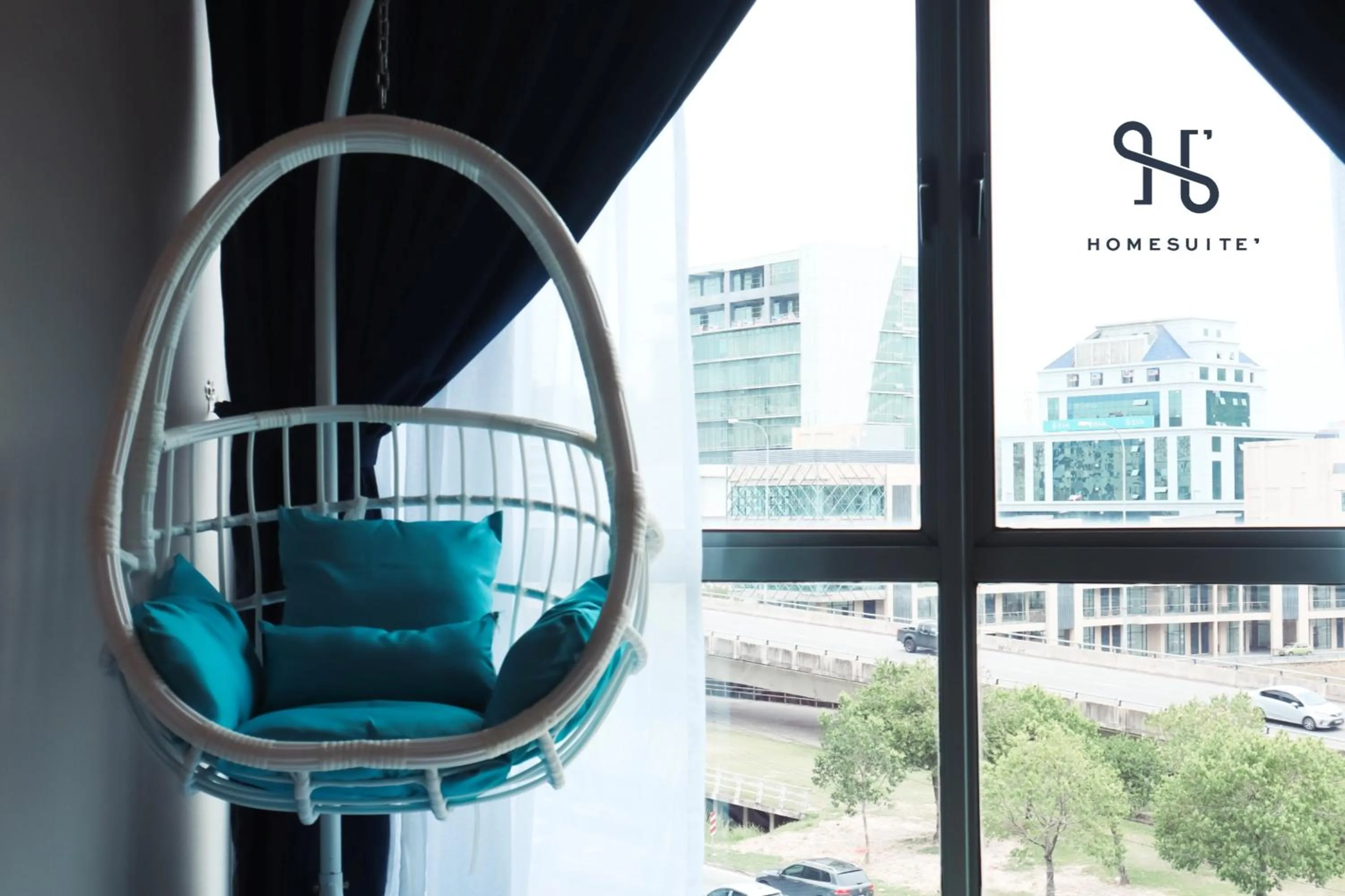 Photo of the whole room in Homesuite' Home at The Loft