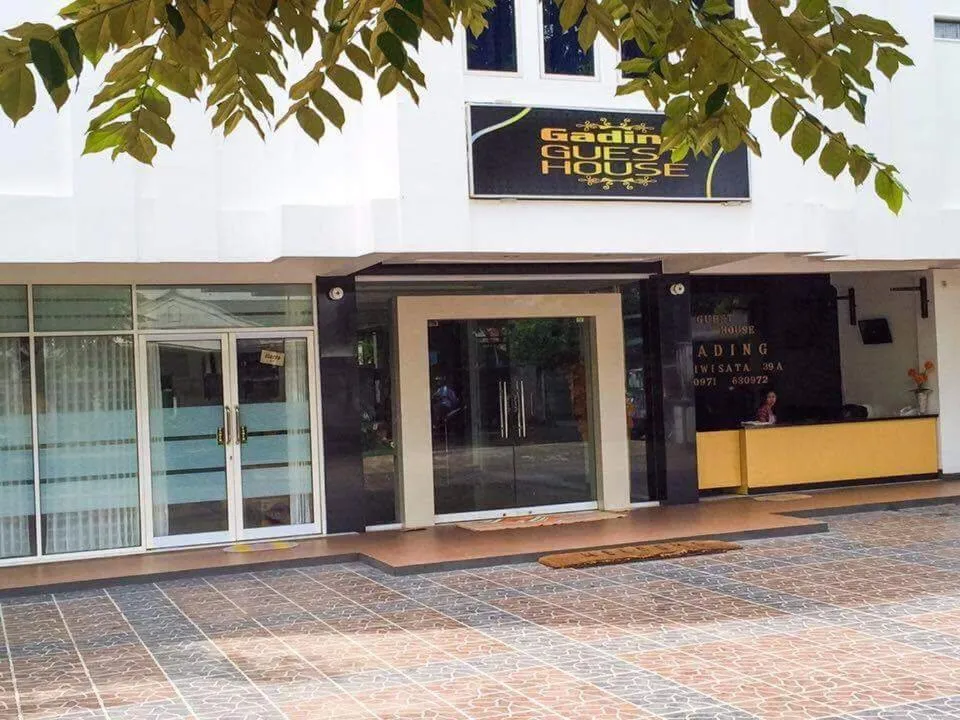 Facade/entrance in Gading Guest House