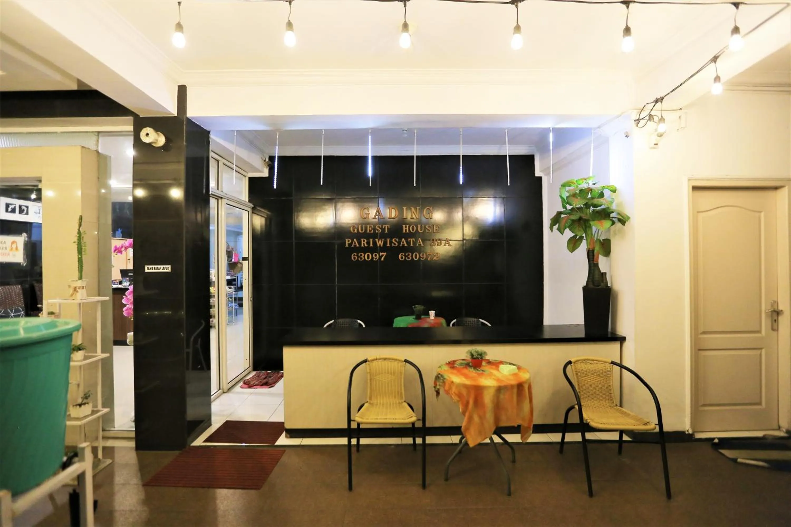 Facade/entrance in Gading Guest House