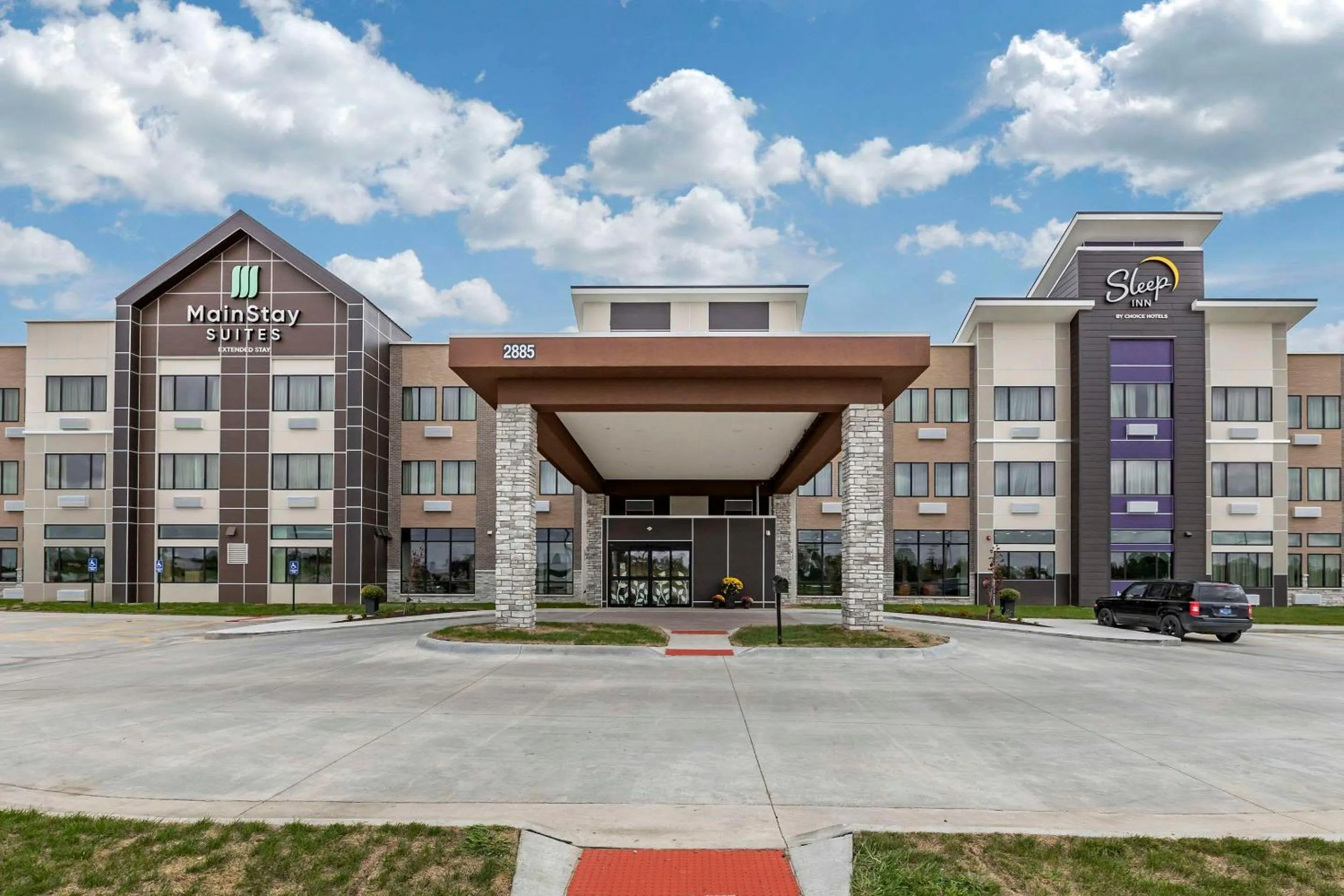 Property building in MainStay Suites Waukee-West Des Moines