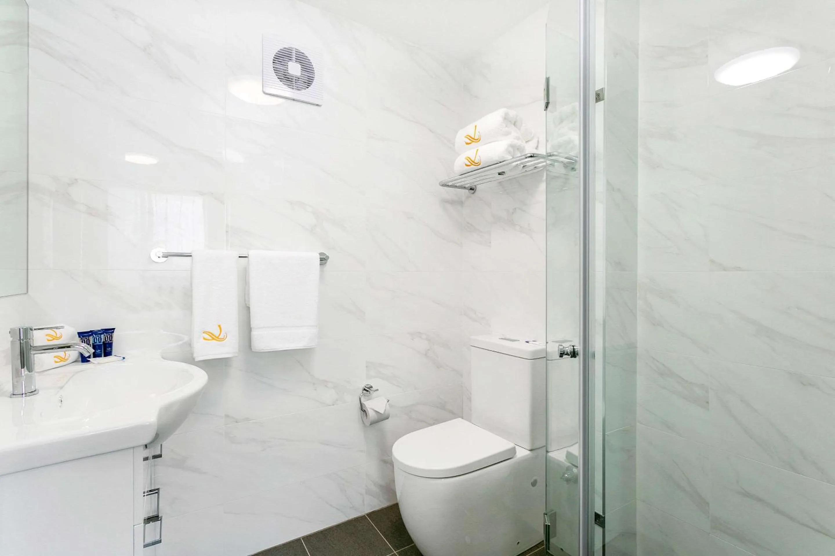 Bedroom in Quality Inn Sunshine Haberfield