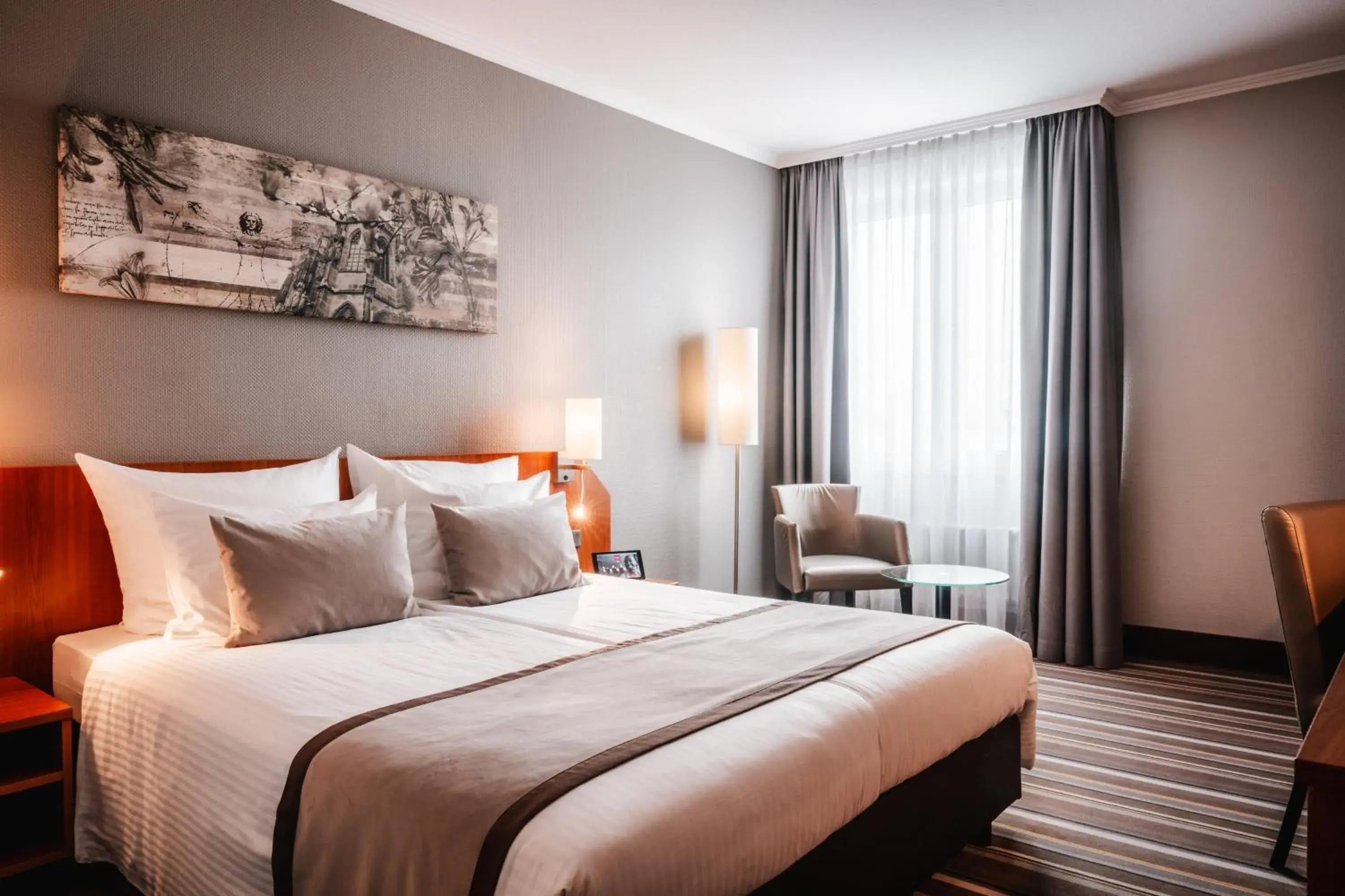 Comfort Double or Twin Room in Leonardo Hotel Aachen Comfort Double or Twin Room in Leonardo Hotel Aachen
