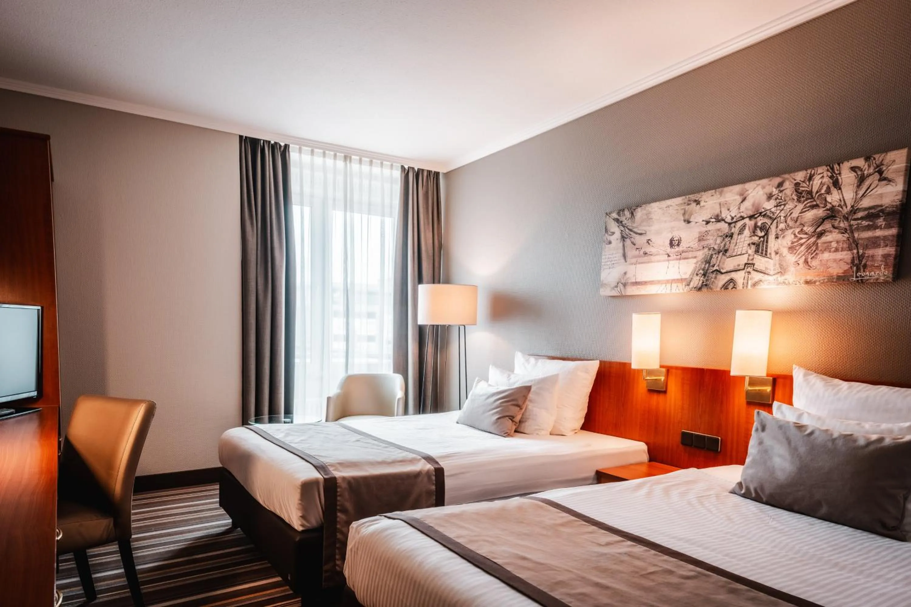 Bedroom, Bed in Leonardo Hotel Aachen