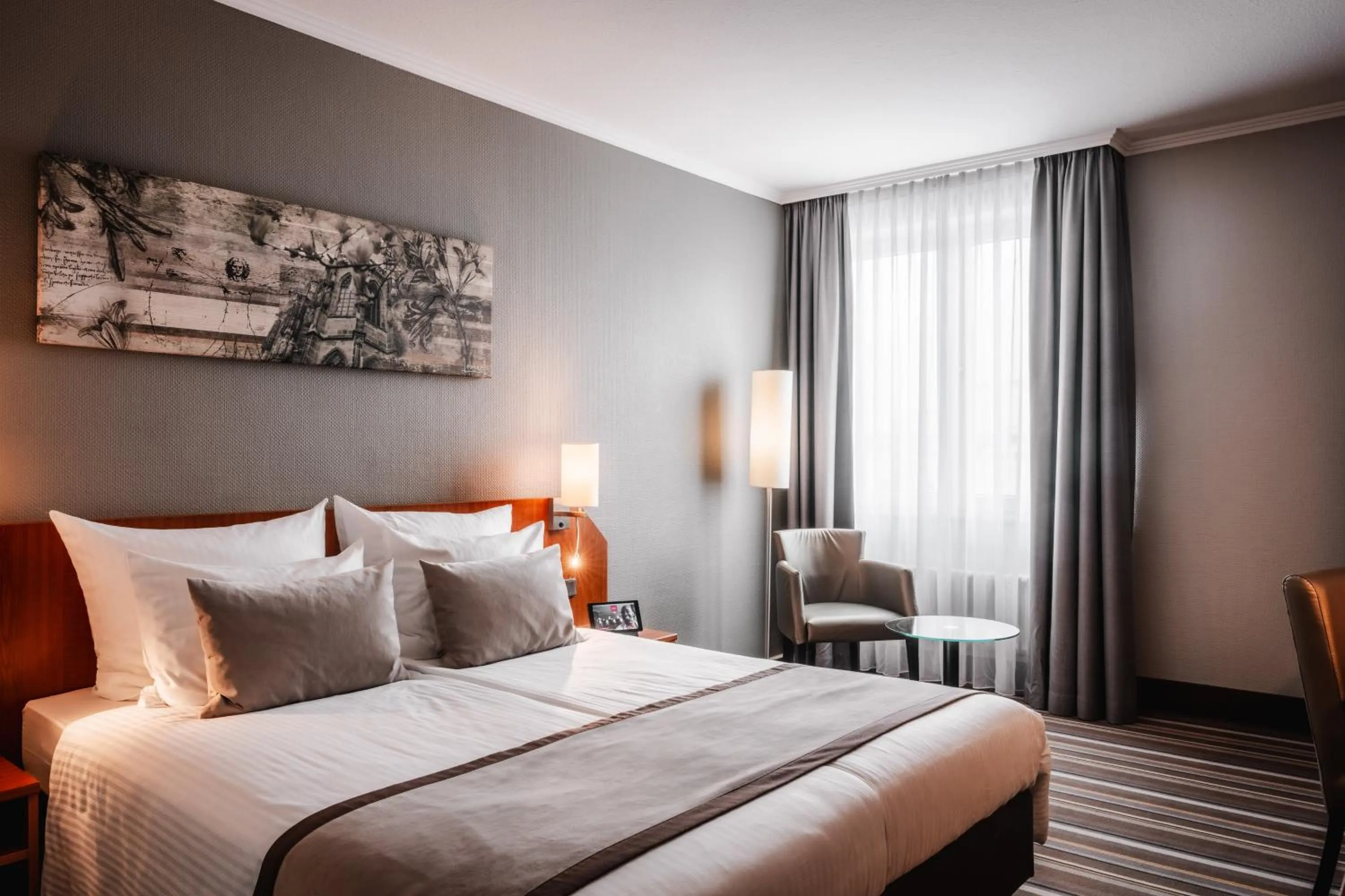 Photo of the whole room, Bed in Leonardo Hotel Aachen