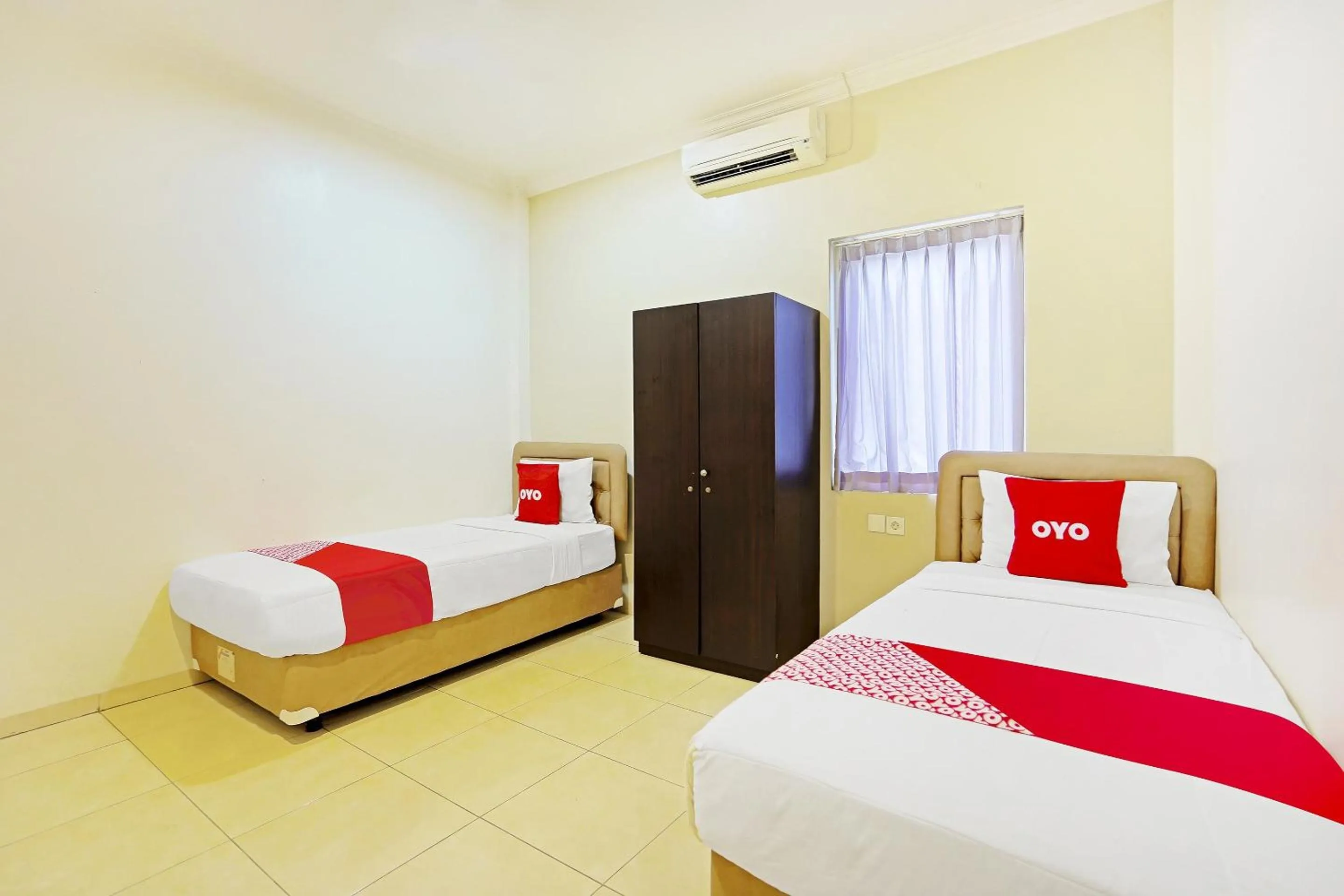 Bedroom in Hotel O Pondok Inap Shofwa 2