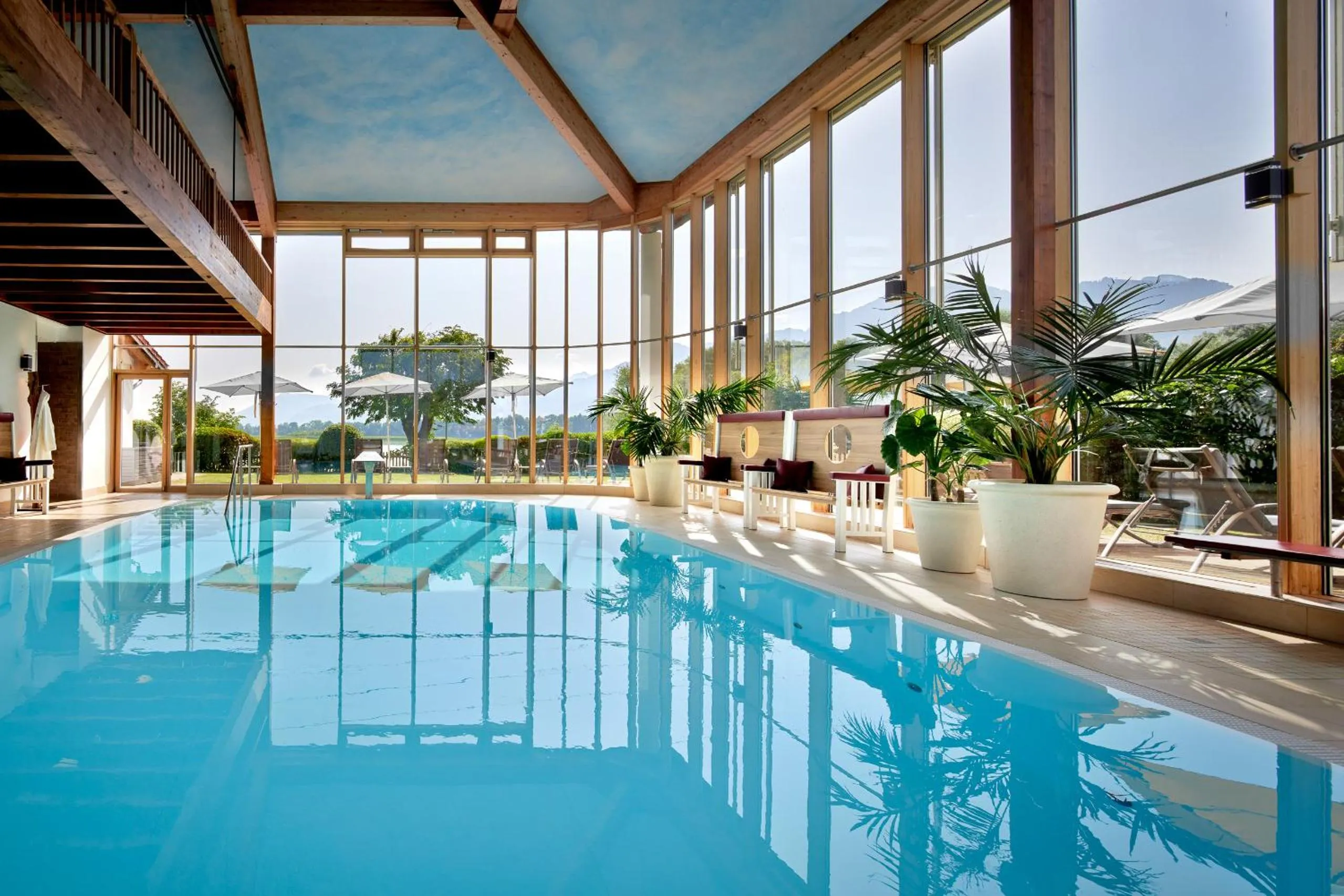 Swimming pool in Hotel Sommer - Urlaubs- und Wellnesshotel