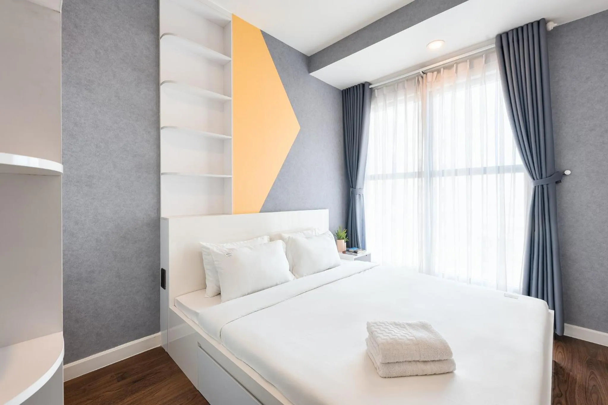 Bed in S Lux Apartment