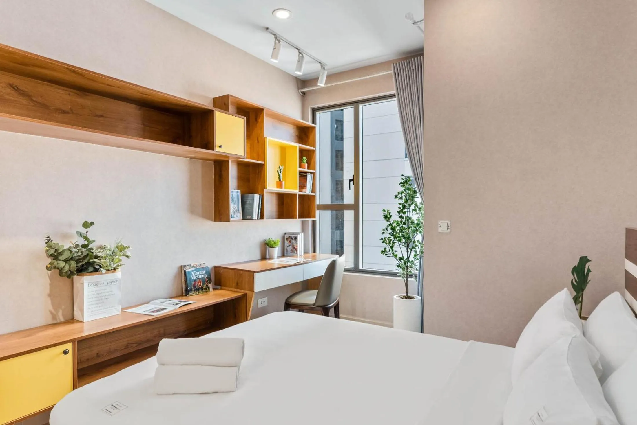 Photo of the whole room, Bed in S Lux Apartment