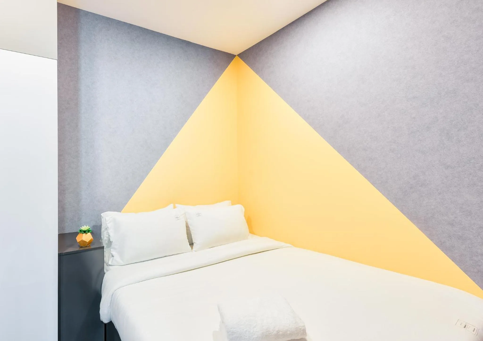 Bed in S Lux Apartment