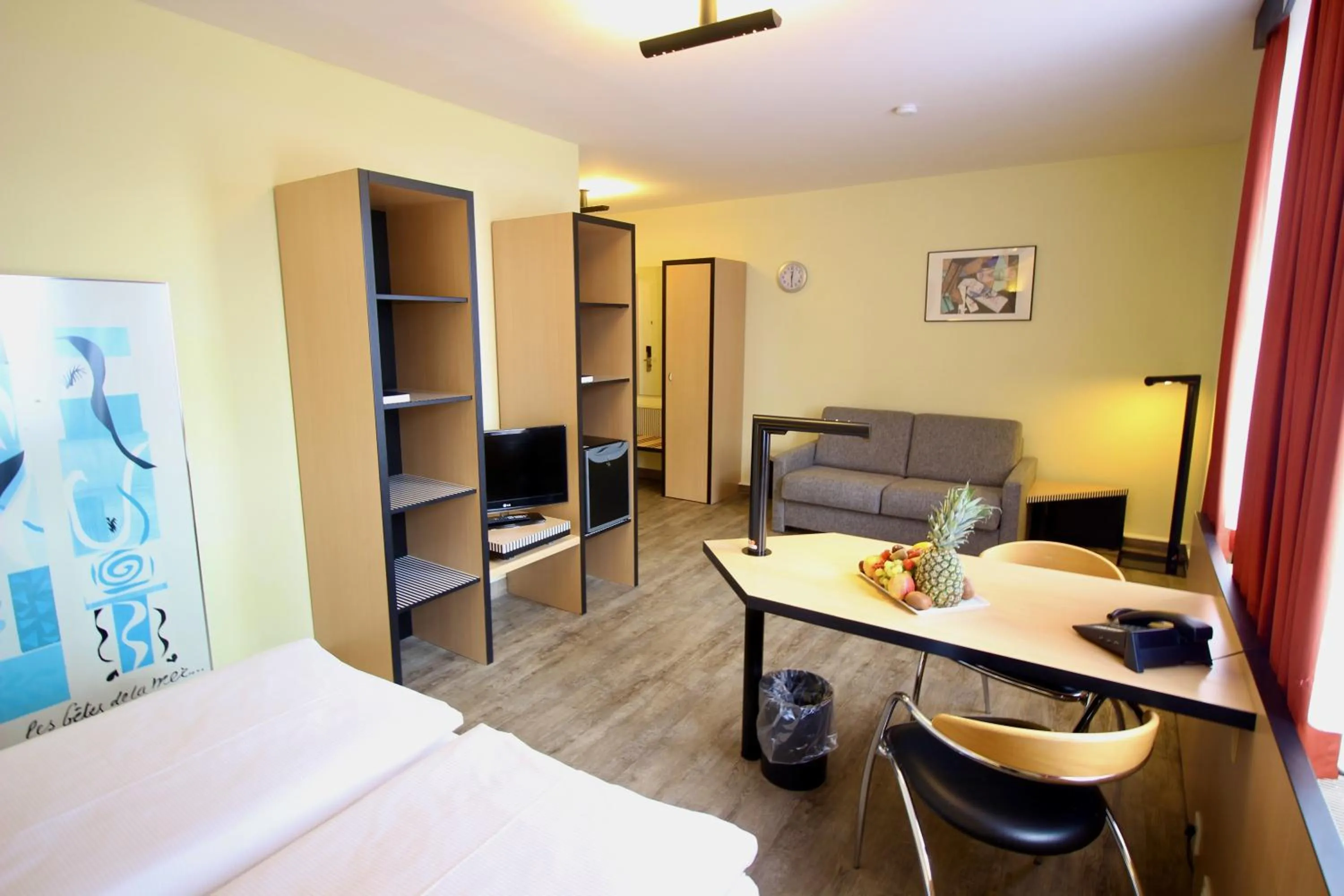 Photo of the whole room, Bed in TRYP by Wyndham Halle