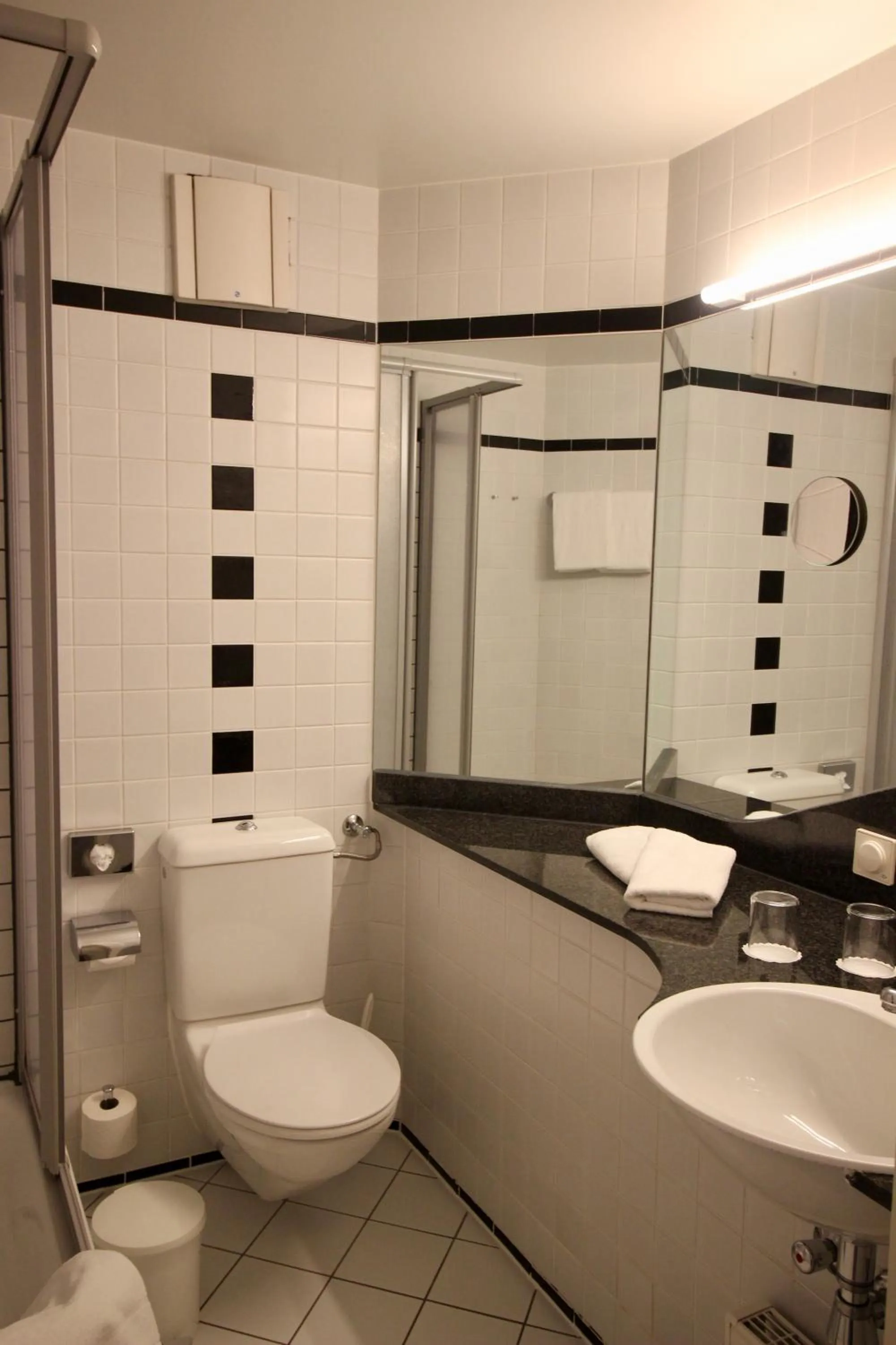 Bathroom in TRYP by Wyndham Halle