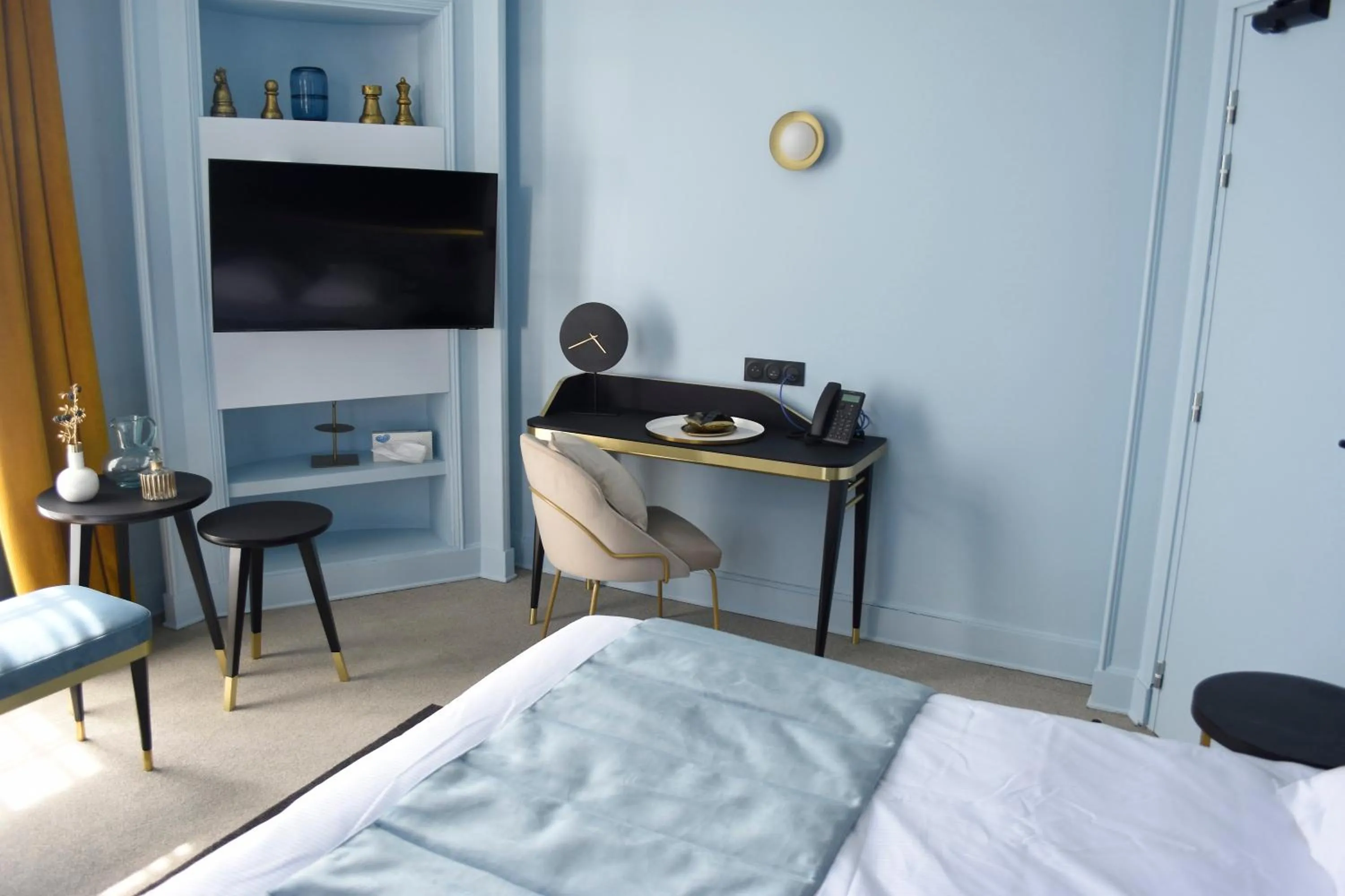 Bed in DOMITYS - Le château de la Pilule