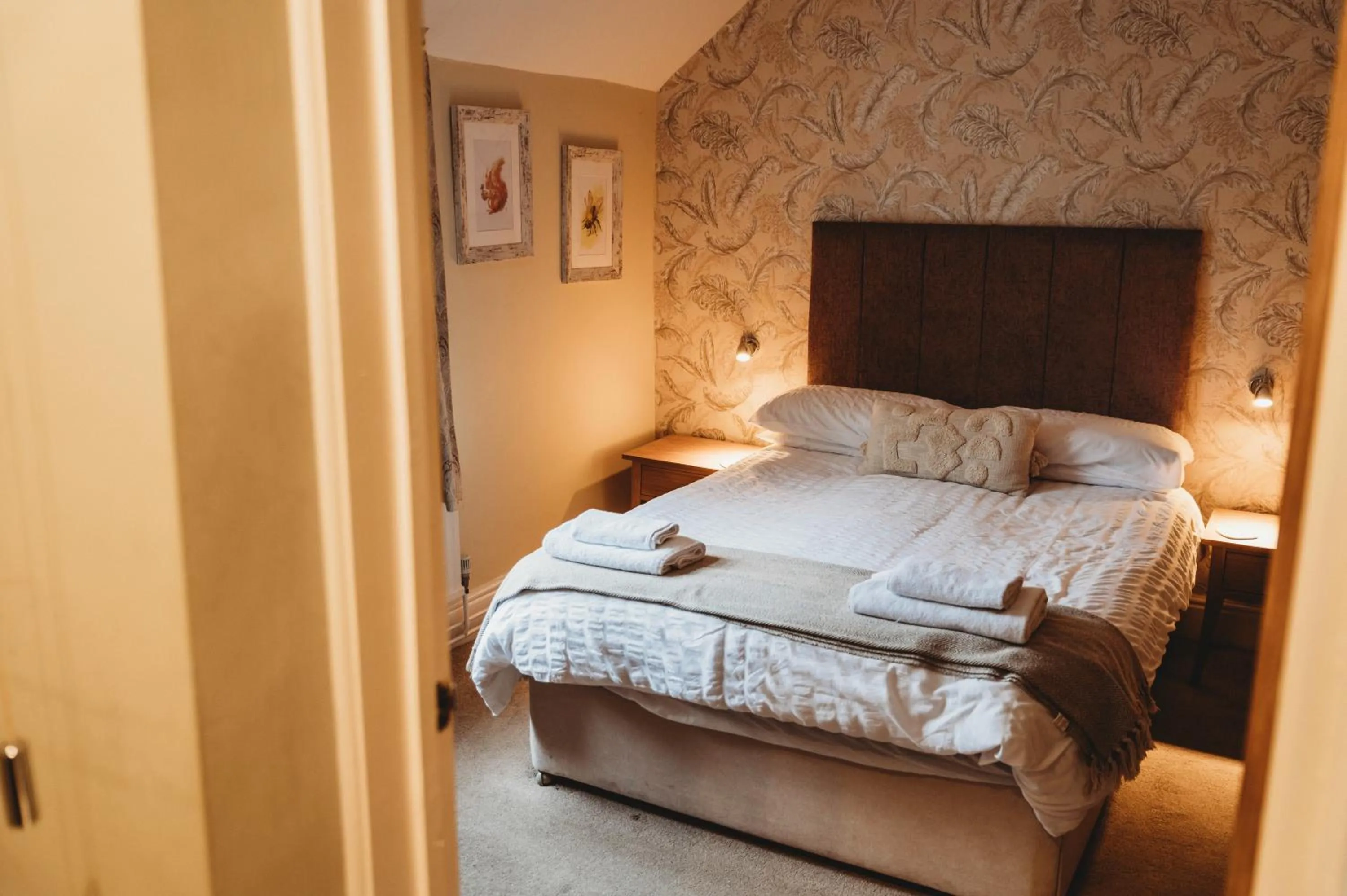 Bed in The White Lion Inn