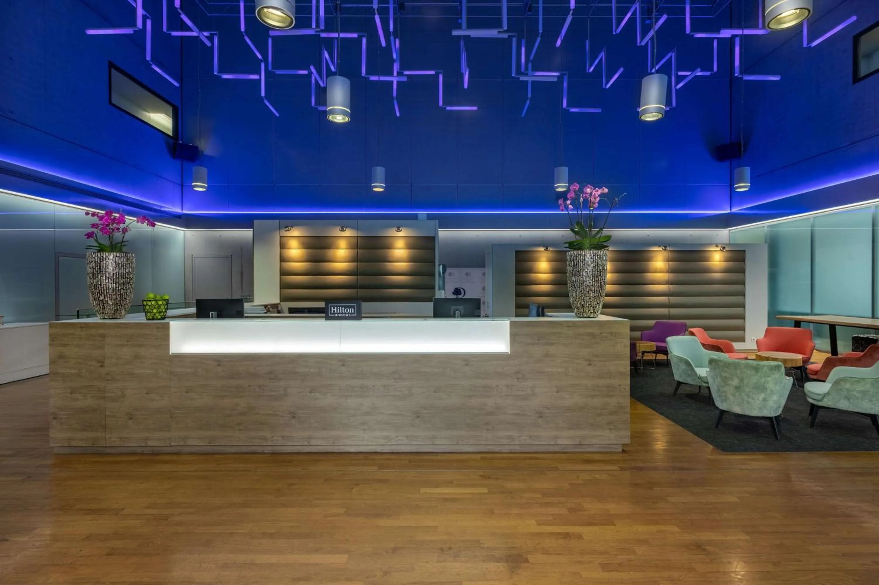 Lobby or reception in DoubleTree by Hilton Frankfurt Niederrad
