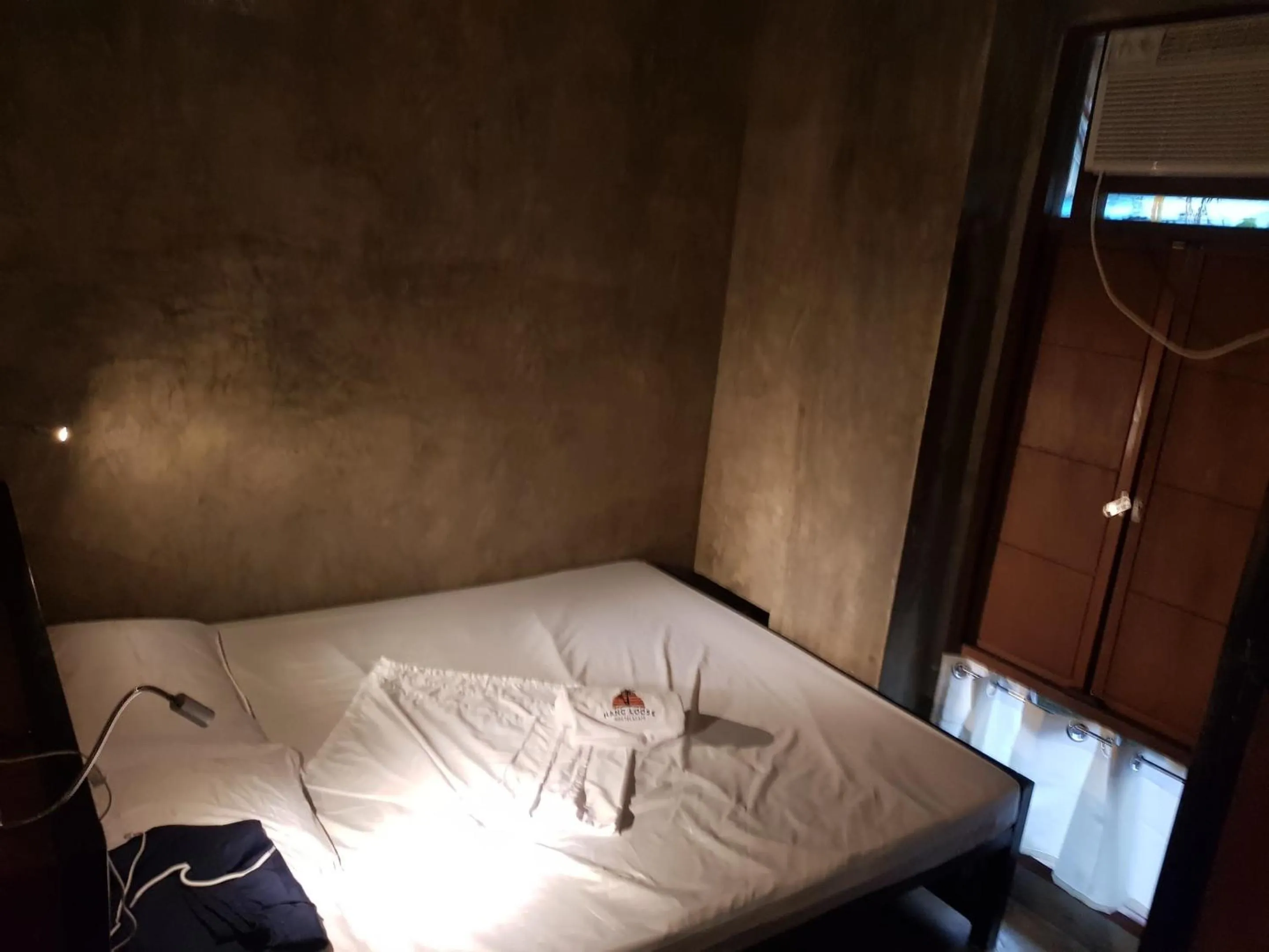 Bed in Hang Loose Hostel