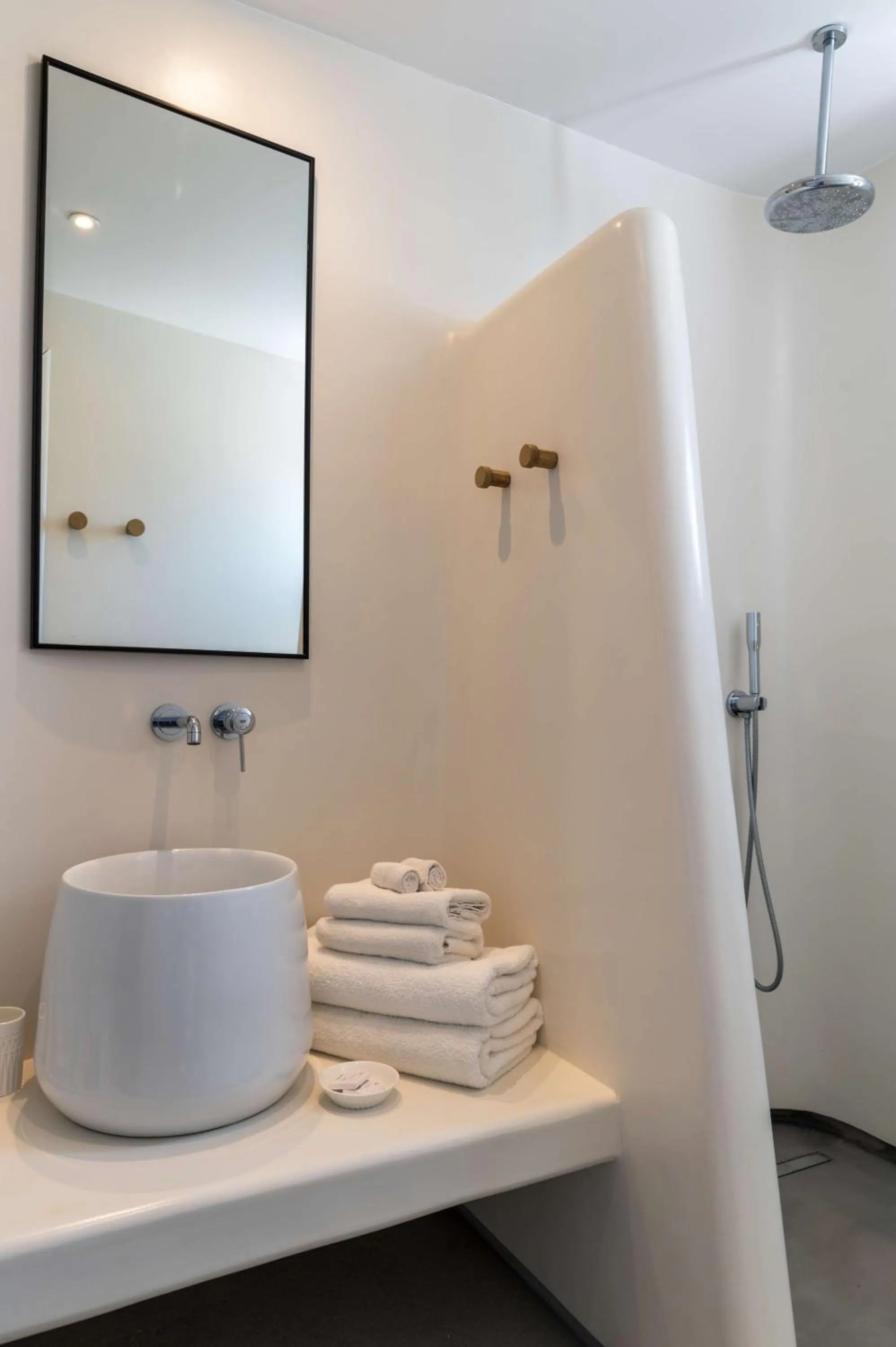 Bathroom in Radisson Blu Euphoria Resort, Mykonos