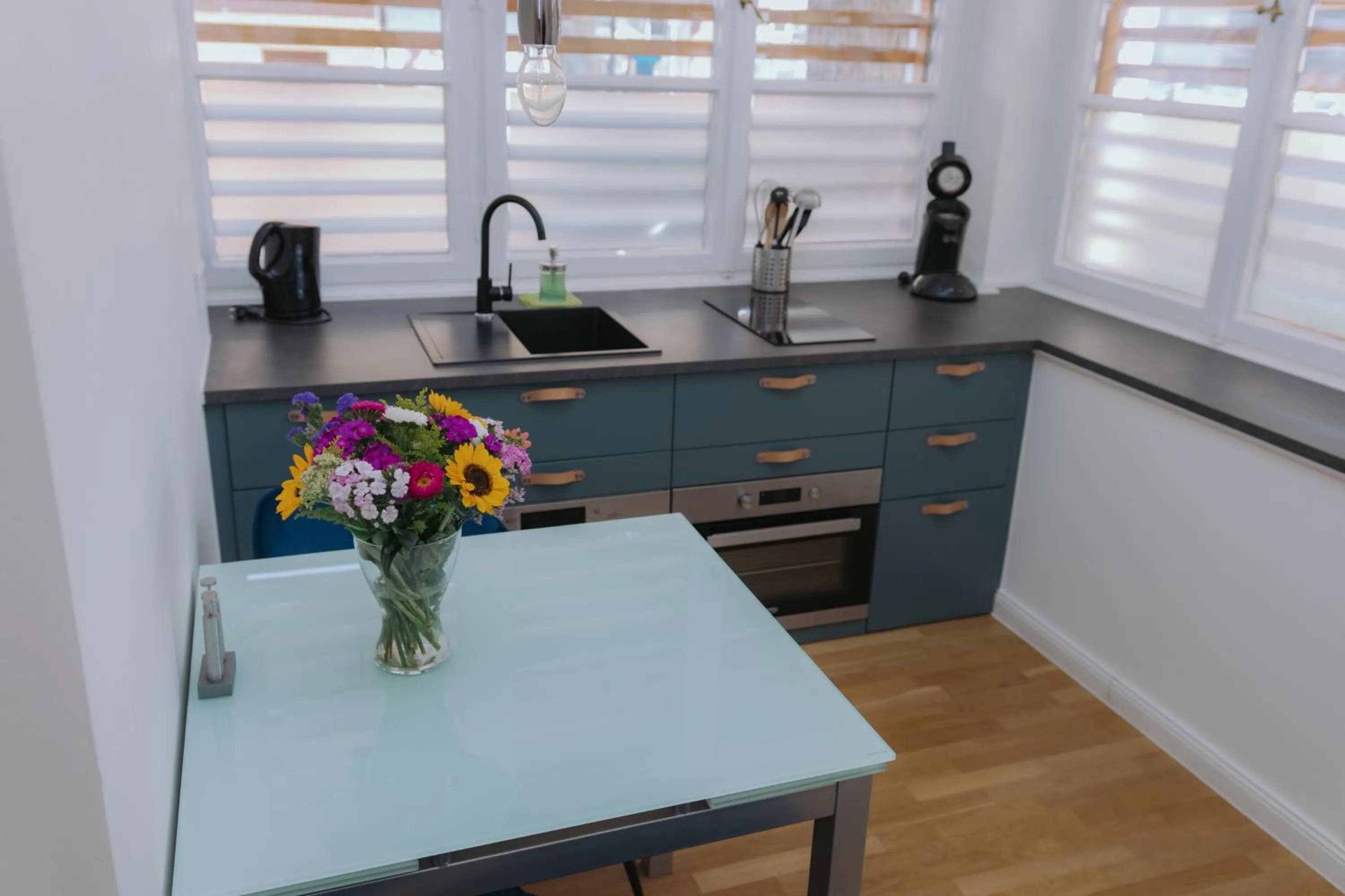 Kitchen or kitchenette in Hotel ZweiLinden Meckenheim Bonn