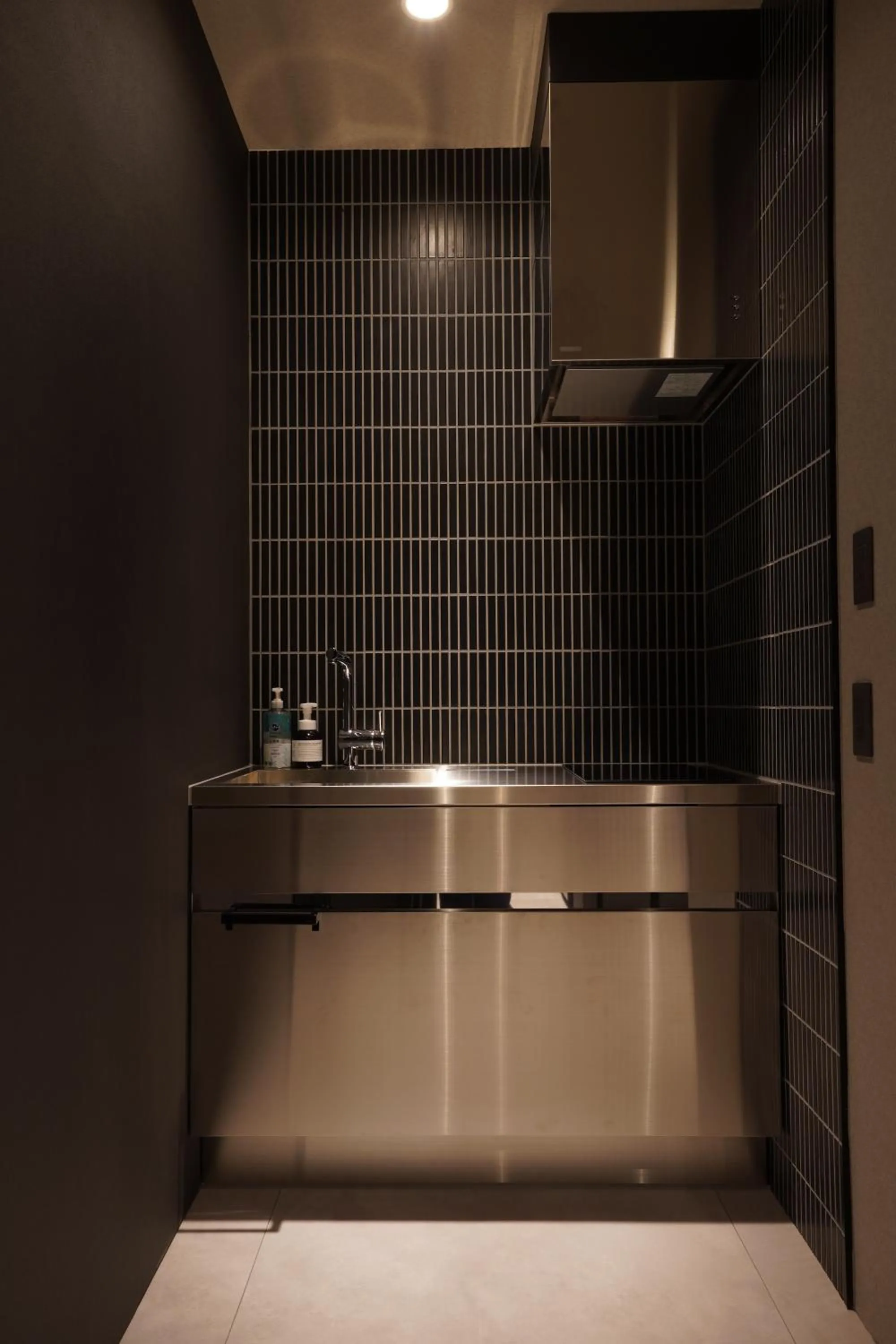 Kitchen or kitchenette in TABISAI HOTEL Luxe 博多