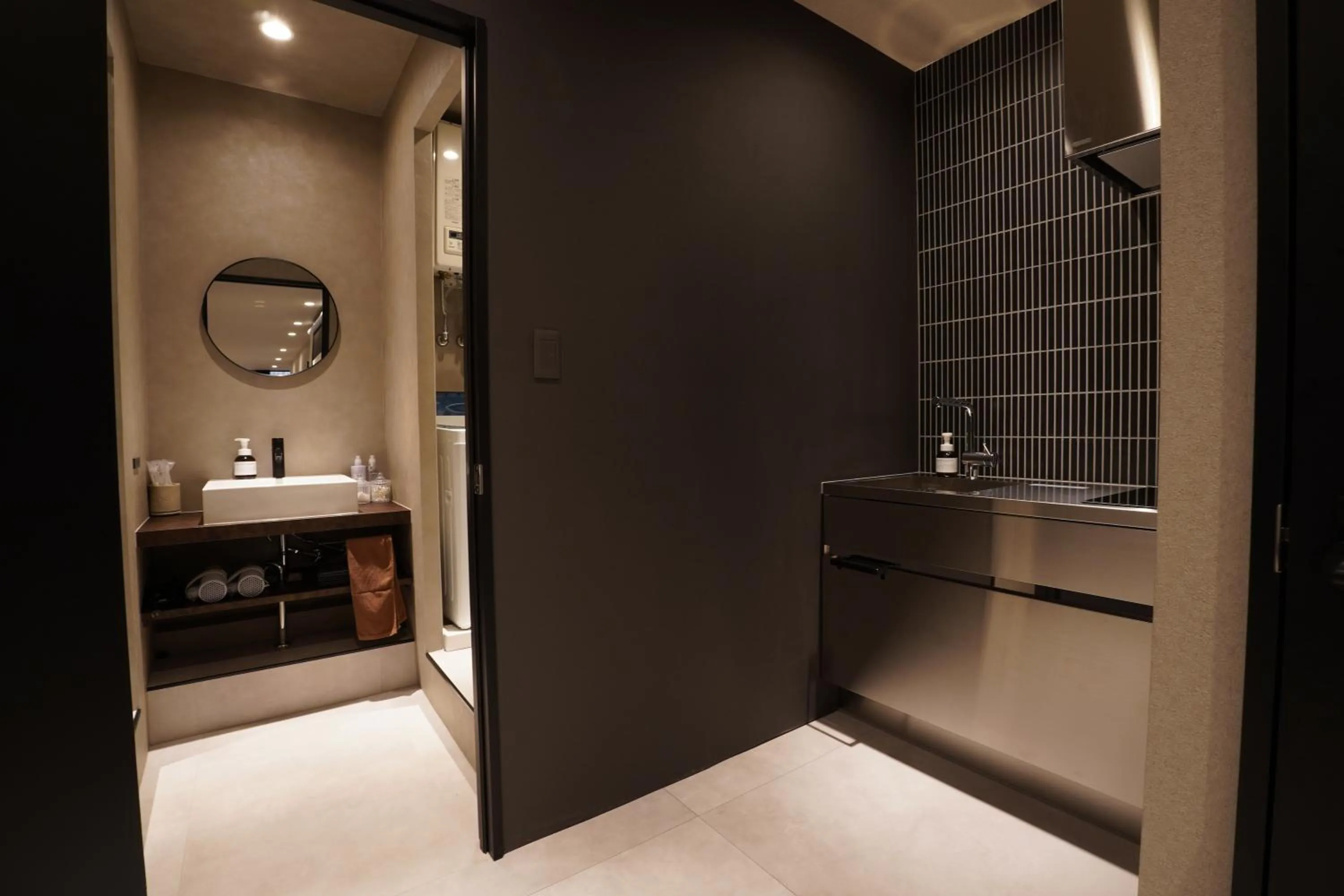 Kitchen or kitchenette in TABISAI HOTEL Luxe 博多