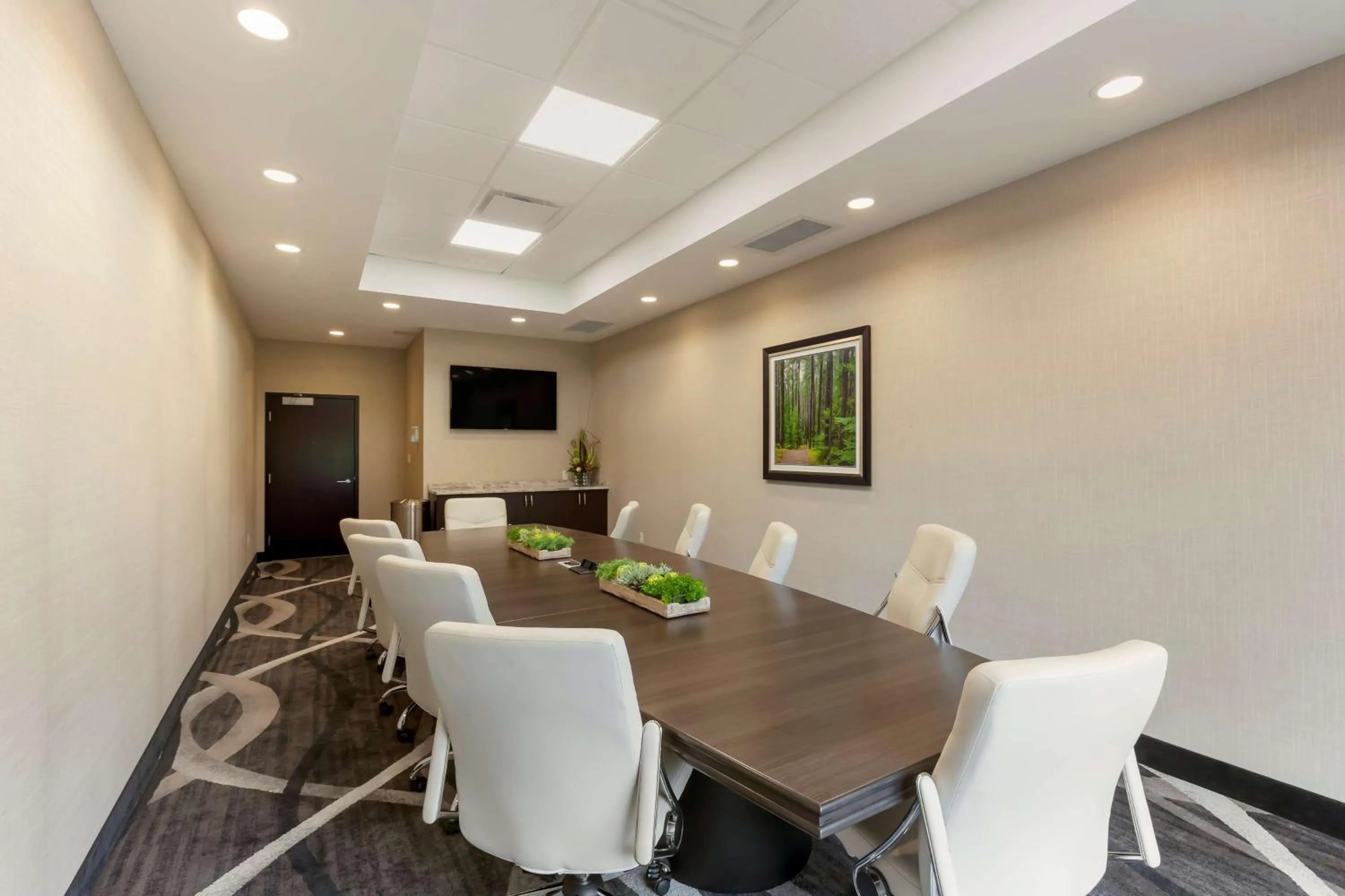 Meeting/conference room in Best Western Premier Northwood Hotel