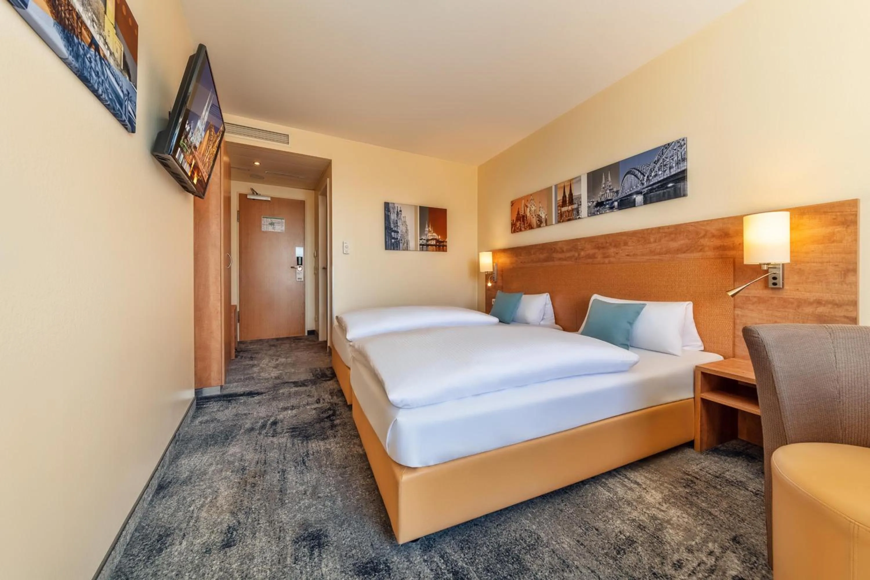 Bed in CityClass Hotel am Dom