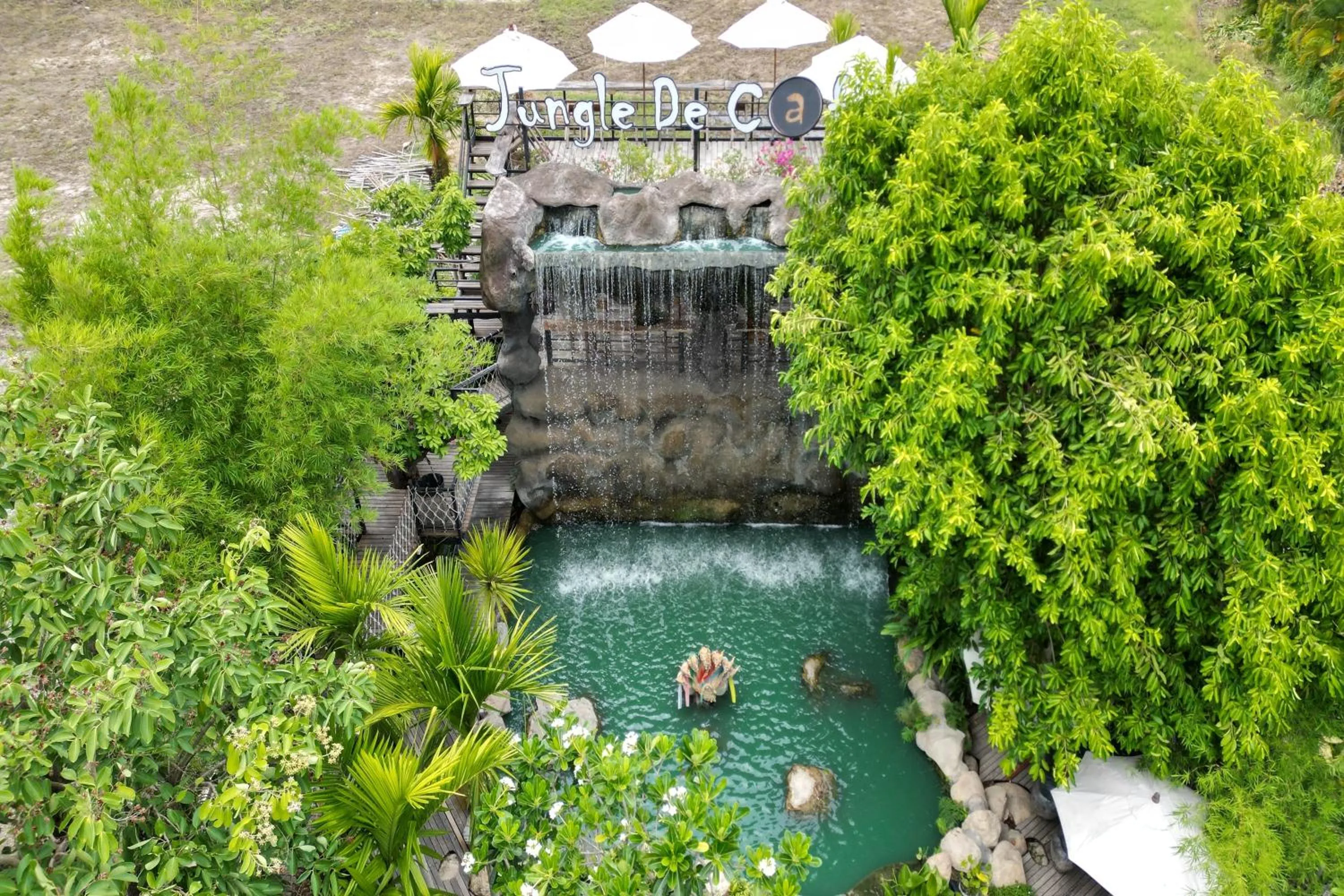 Restaurant/places to eat in Tongna Cottage Natural Resort