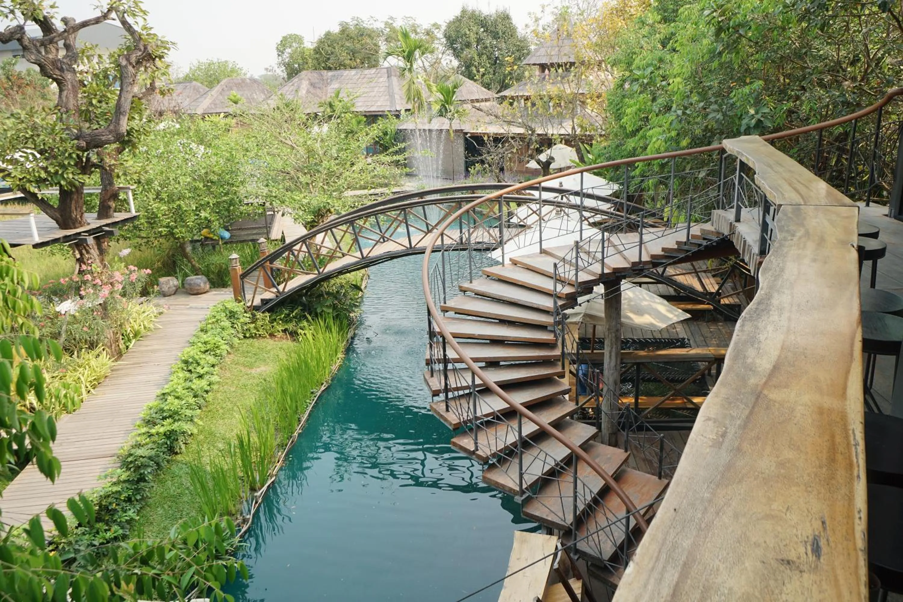 Restaurant/places to eat in Tongna Cottage Natural Resort