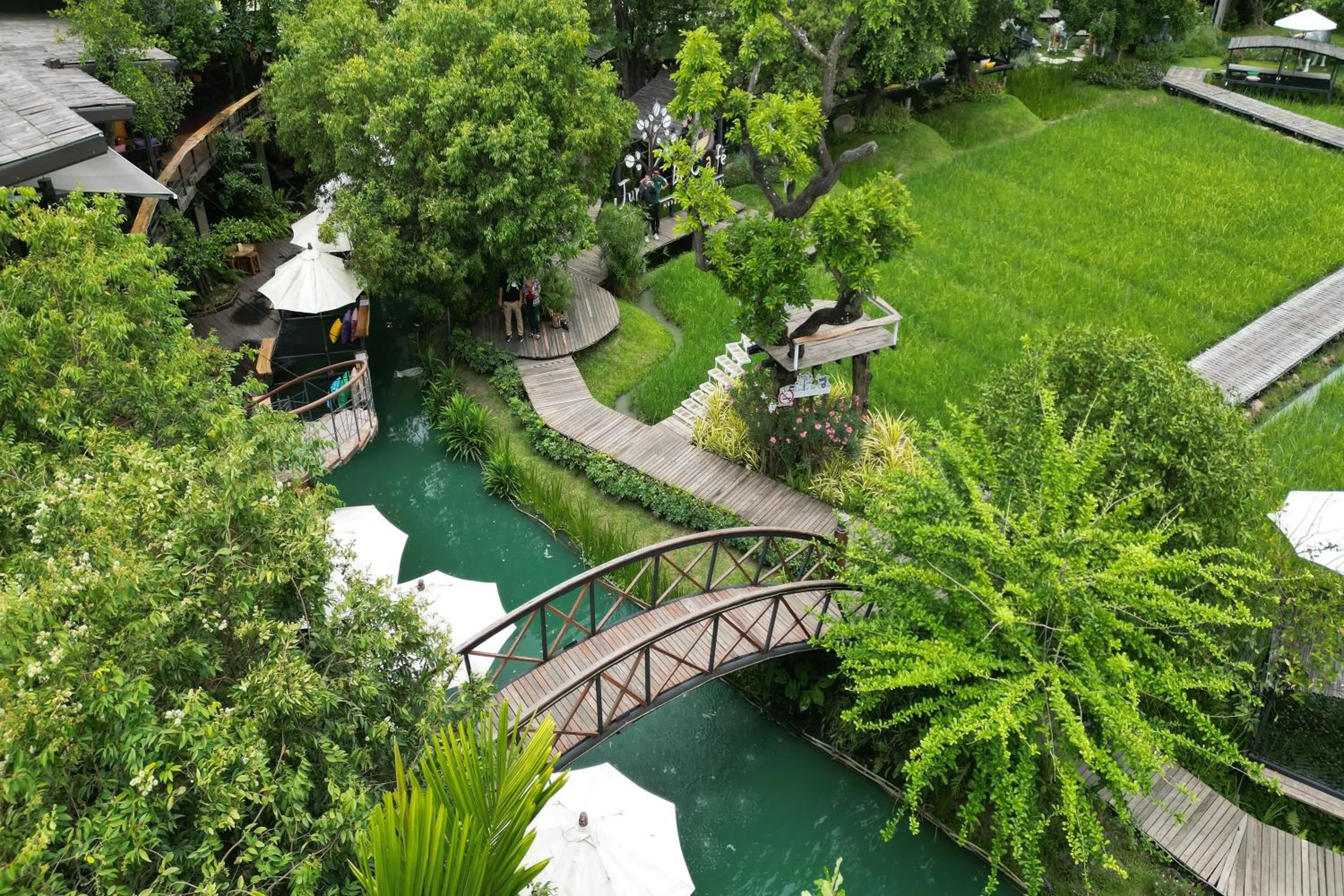 Restaurant/places to eat in Tongna Cottage Natural Resort