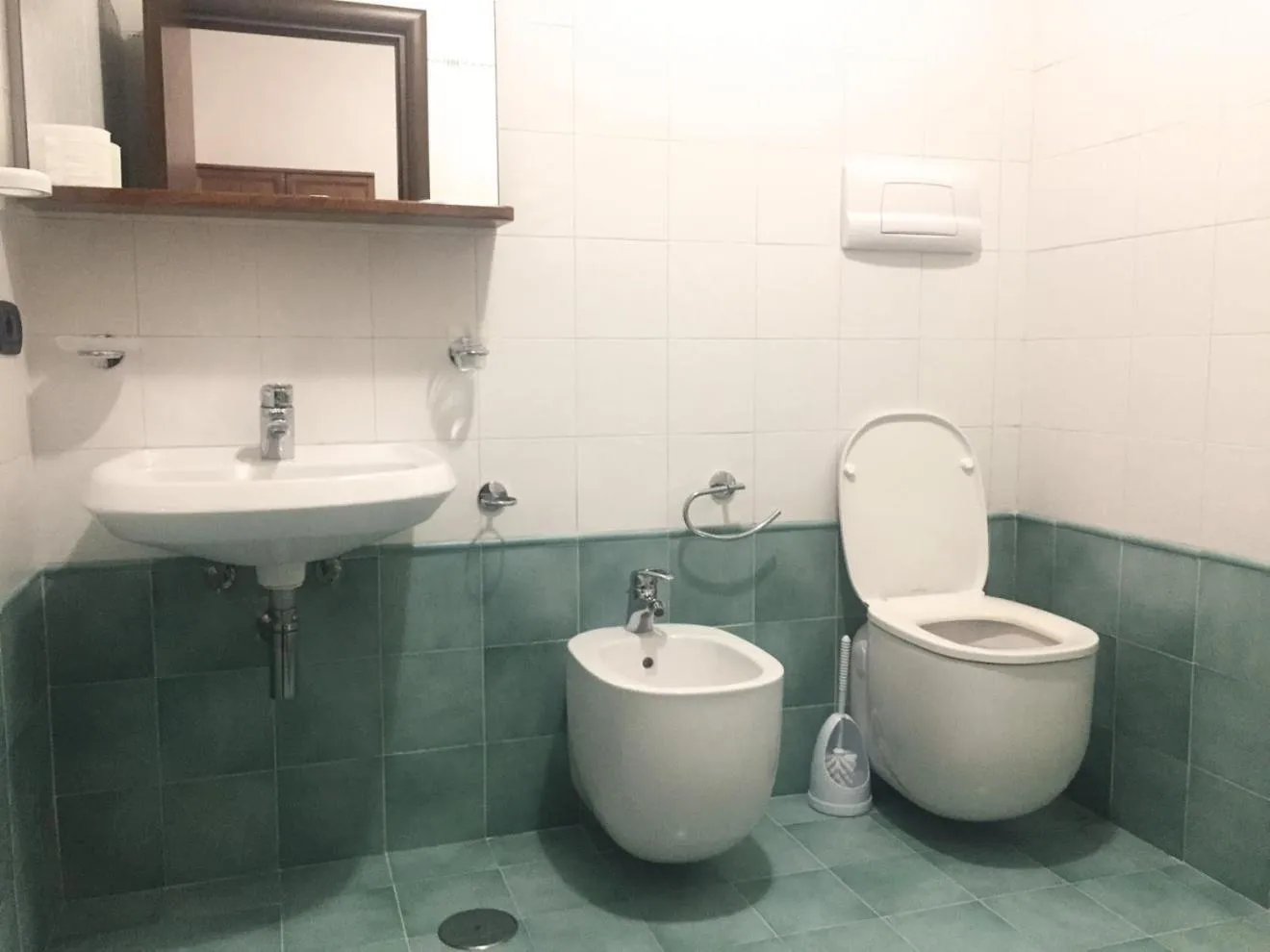 Bathroom in B&B Valle Florina