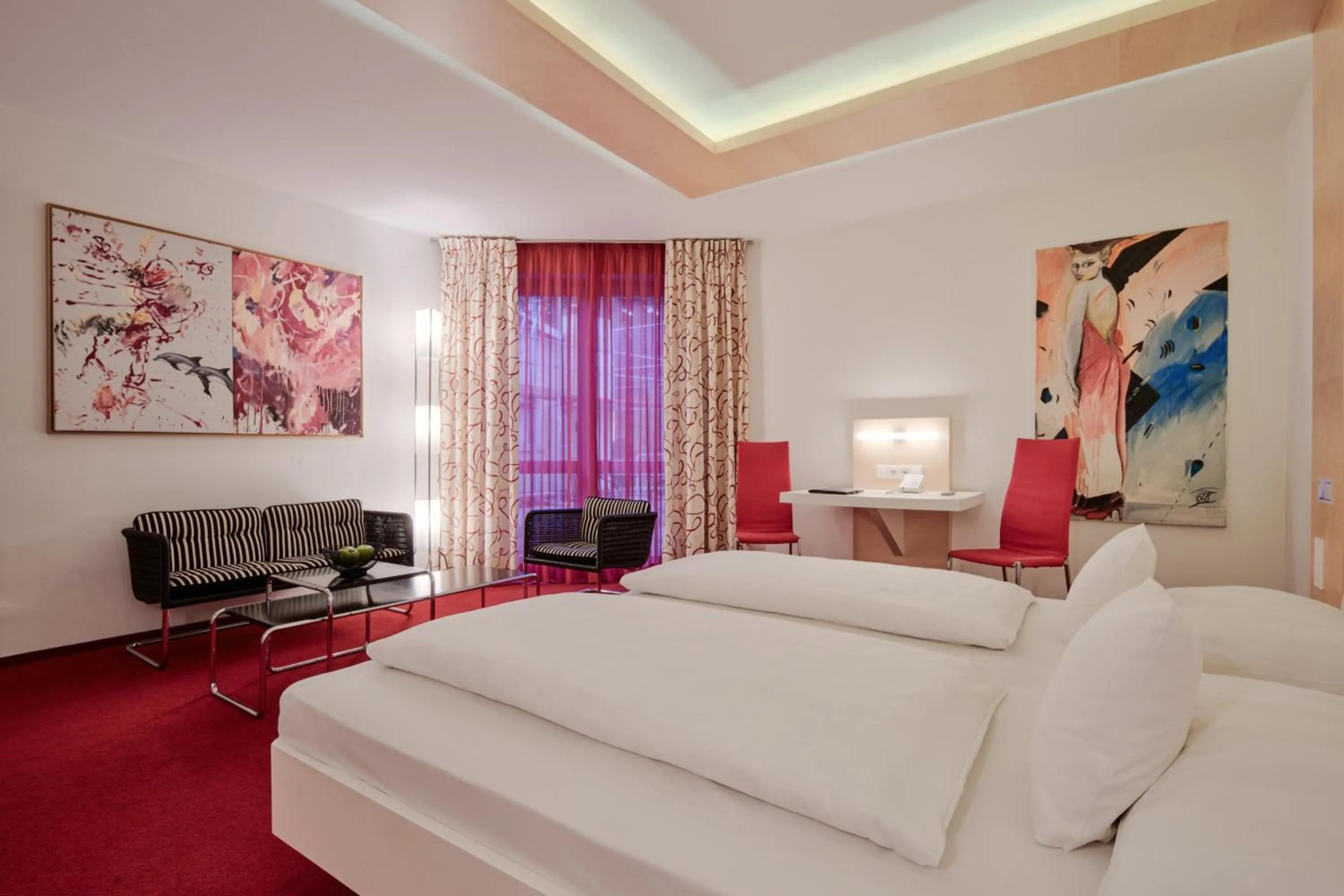 Photo of the whole room, Bed in Mintrops Land Hotel Burgaltendorf