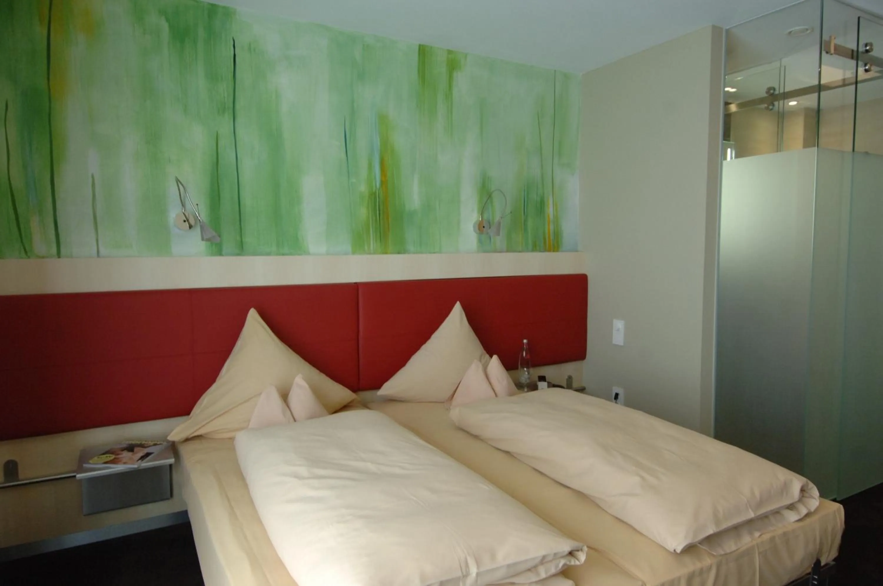 Photo of the whole room, Bed in Mintrops Land Hotel Burgaltendorf