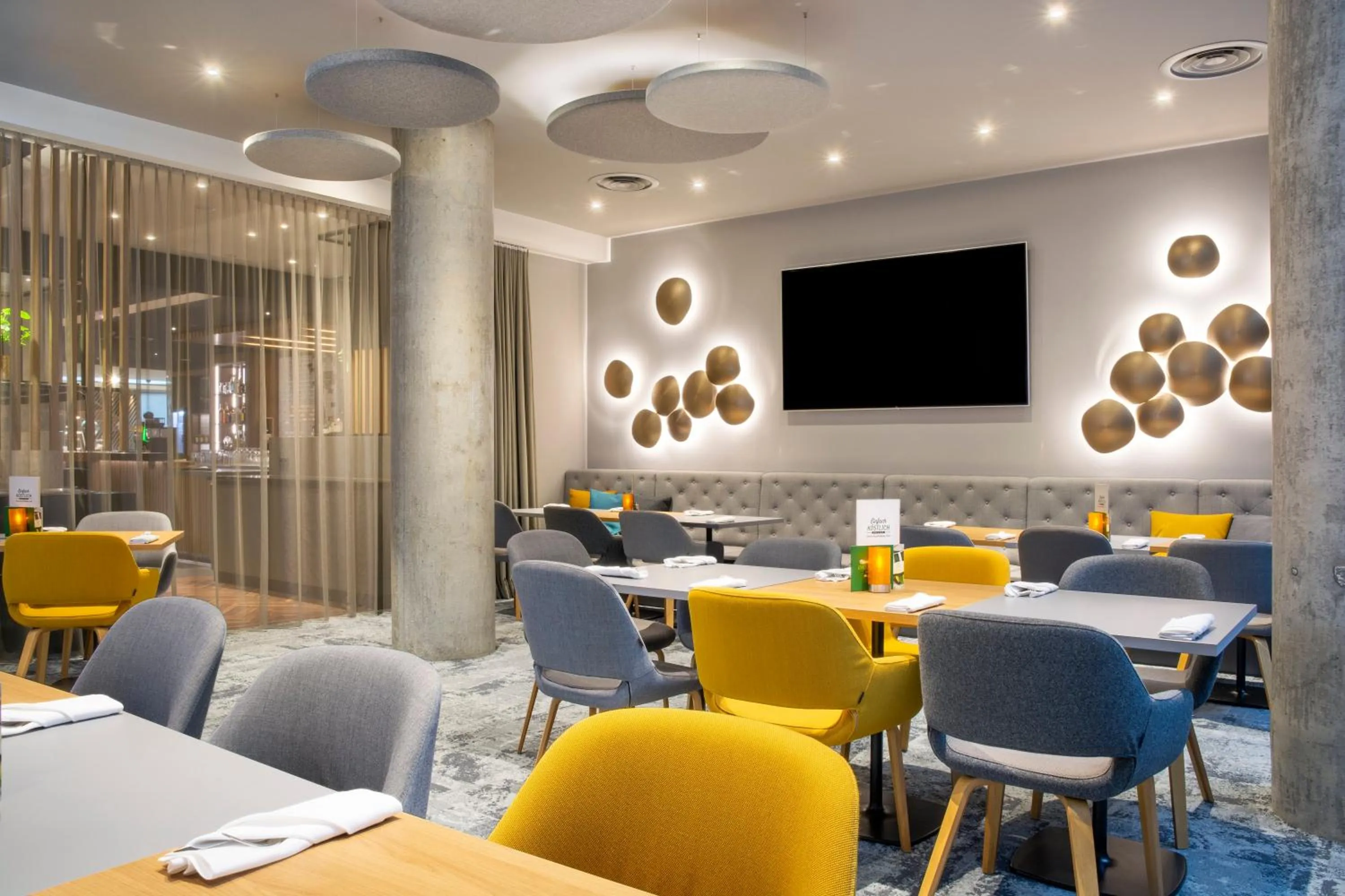 Restaurant/places to eat in Holiday Inn Stuttgart by IHG
