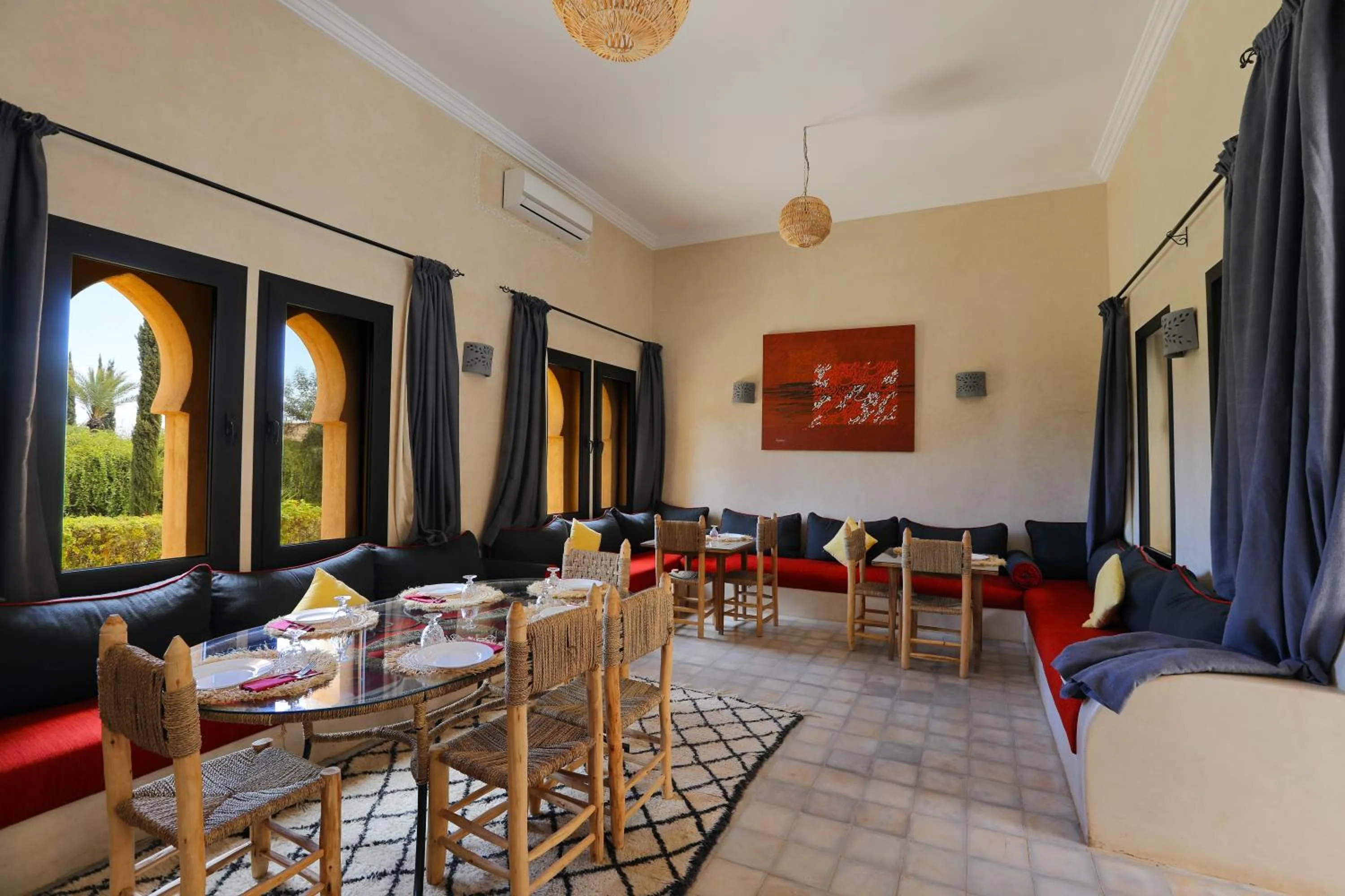 Restaurant/places to eat in Atlas Widan