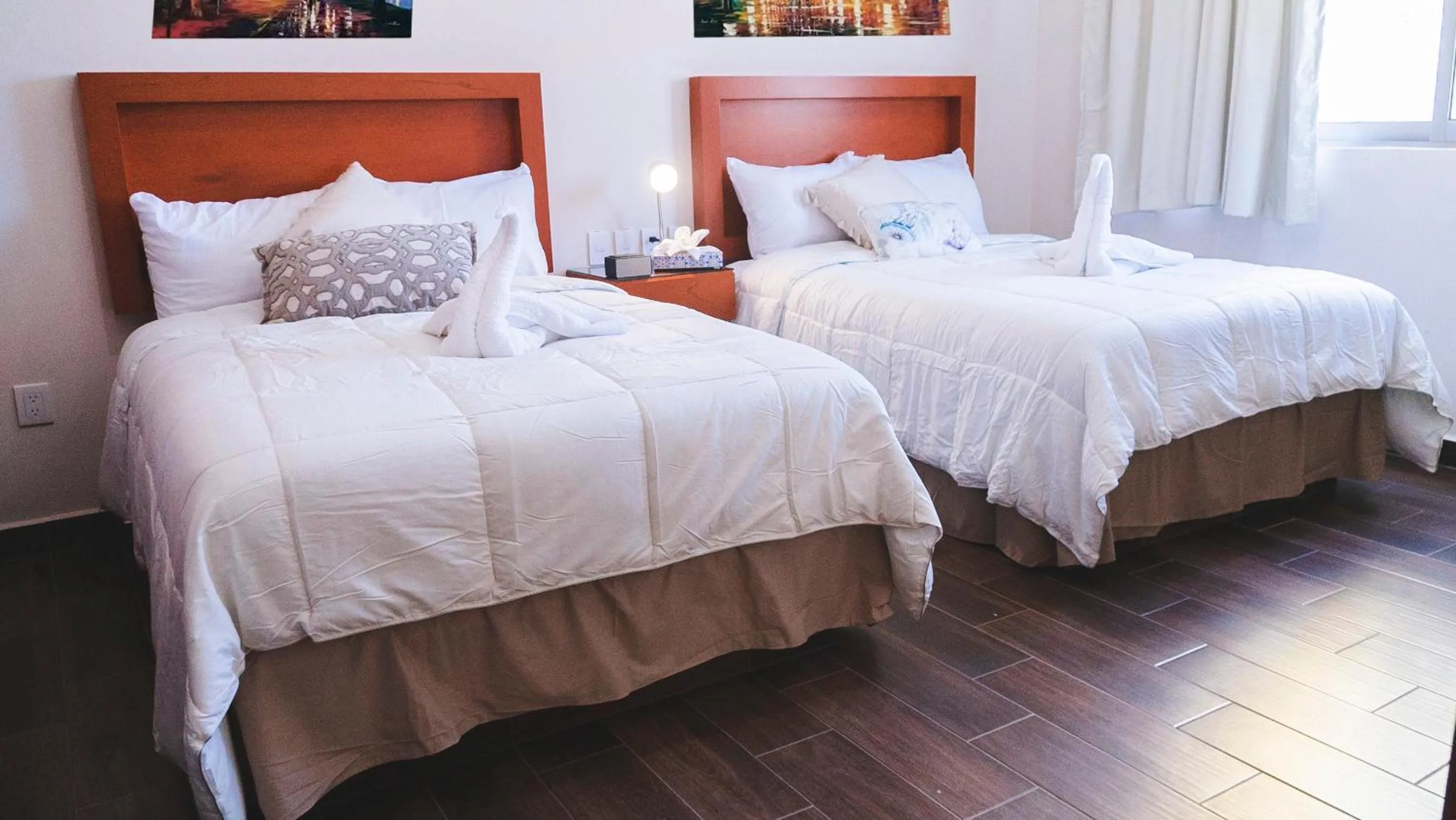 Bedroom, Bed in La Lola Hotel & Suites