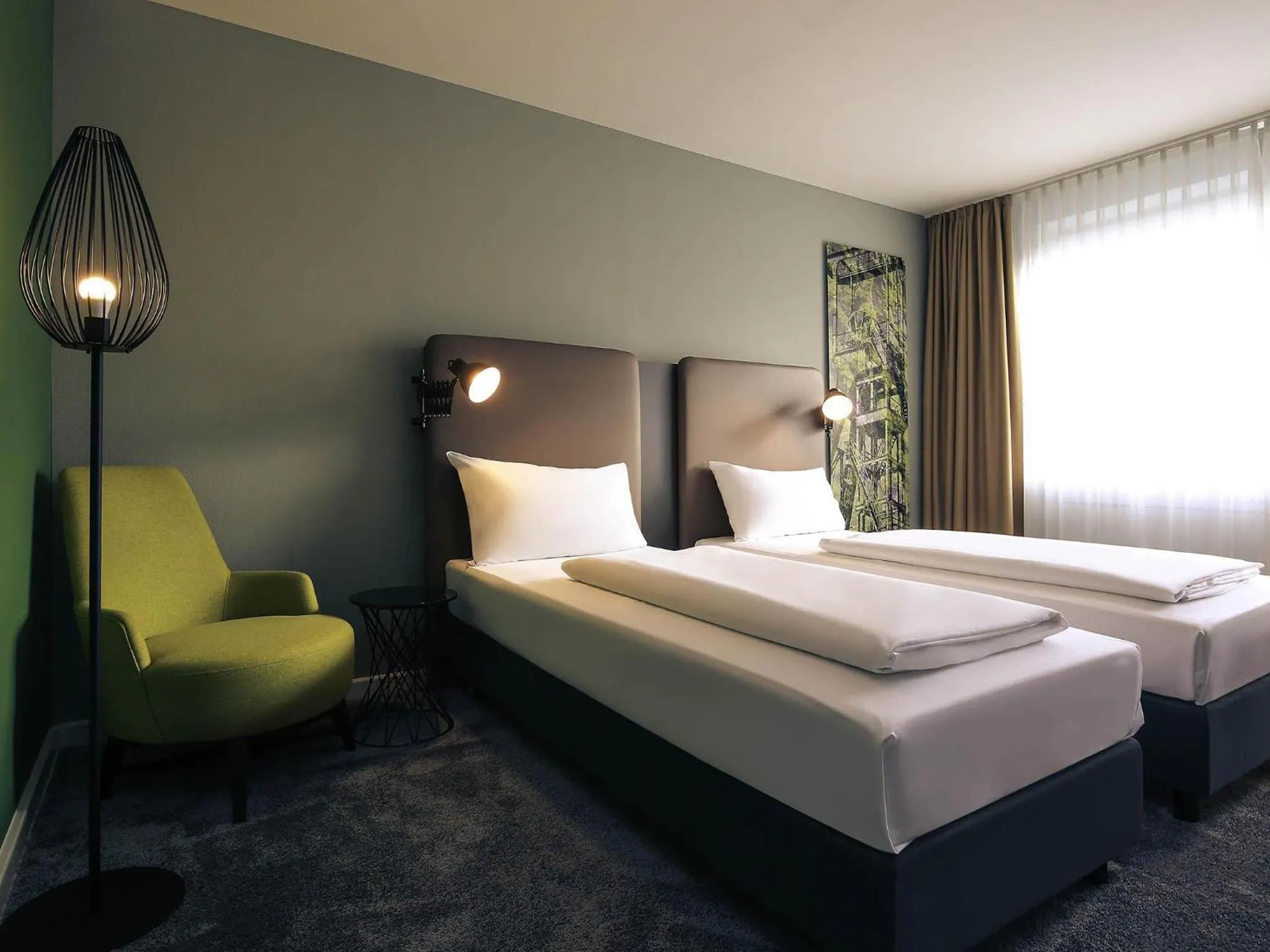 Bedroom, Bed in Mercure Hotel Plaza Essen