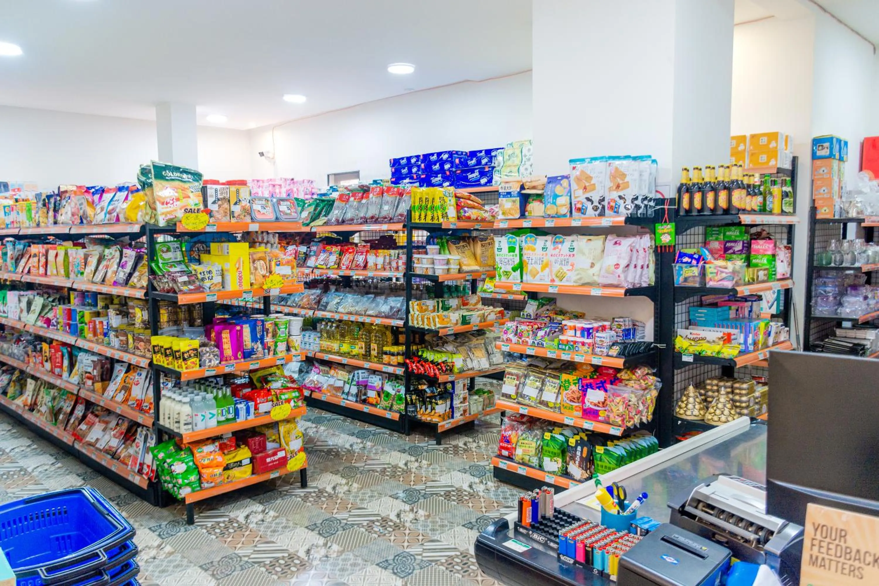 On-site shops in Phoenix Apartment by LINK