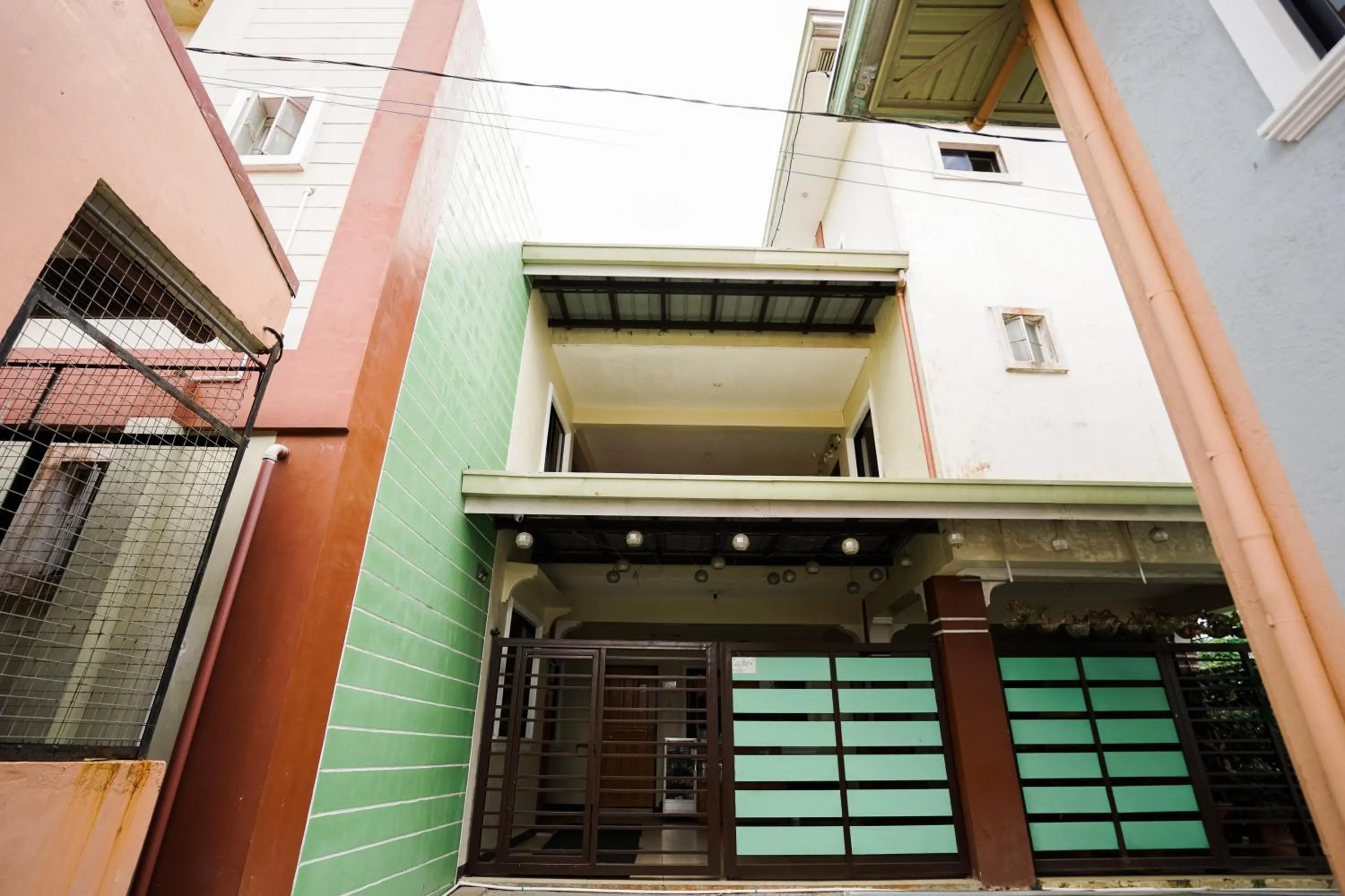 JEMZ Tagaytay Budget Transient