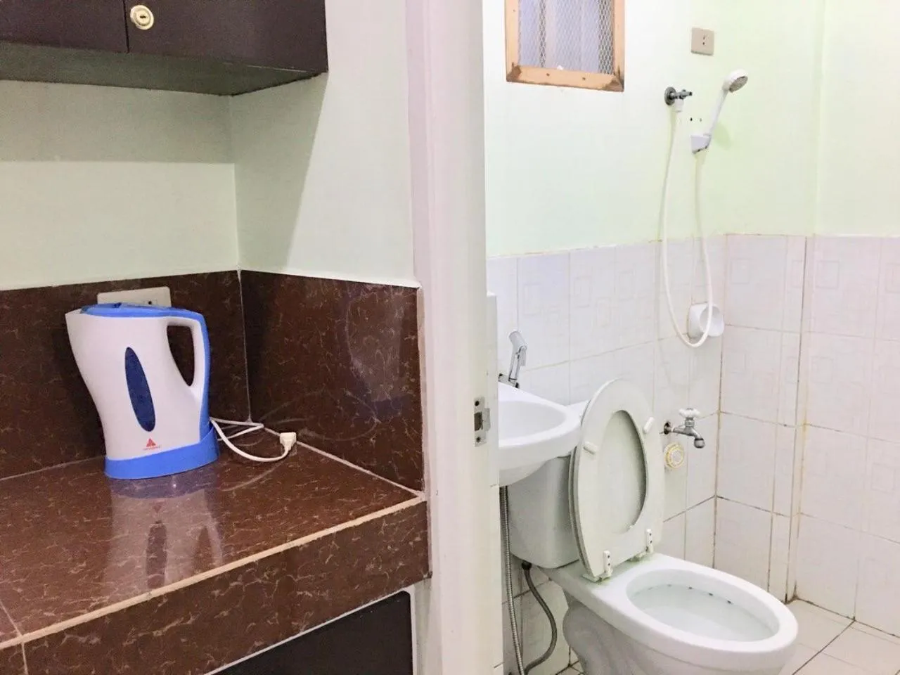 JEMZ Tagaytay Budget Transient